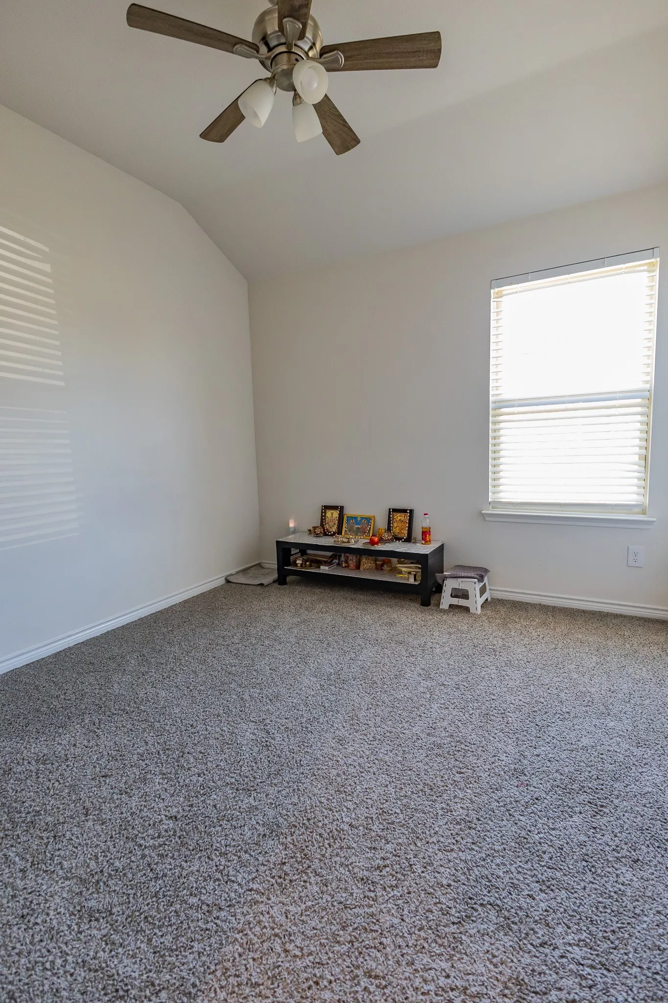 Single Family Residence For Sale in Denton County , 6321 Wales Street, Celina, Texas 76227, 4 Bedroom, 2 Bathroom, 2 Garage spaces, 1,903 Sqft, built in 2021, mls#21297323, Real Estate Agent in Celina, Homes For Sale in Denton county, Homes For Sale in Celina, Realtor in Celina Texas, Real Estate Brokerage Independent Realty Texas, Luminita Cordes Realtor