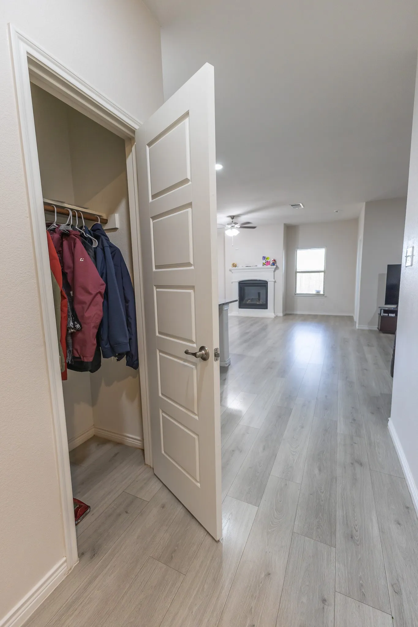 Single Family Residence For Sale in Denton County , 6321 Wales Street, Celina, Texas 76227, 4 Bedroom, 2 Bathroom, 2 Garage spaces, 1,903 Sqft, built in 2021, mls#21297323, Real Estate Agent in Celina, Homes For Sale in Denton county, Homes For Sale in Celina, Realtor in Celina Texas, Real Estate Brokerage Independent Realty Texas, Luminita Cordes Realtor