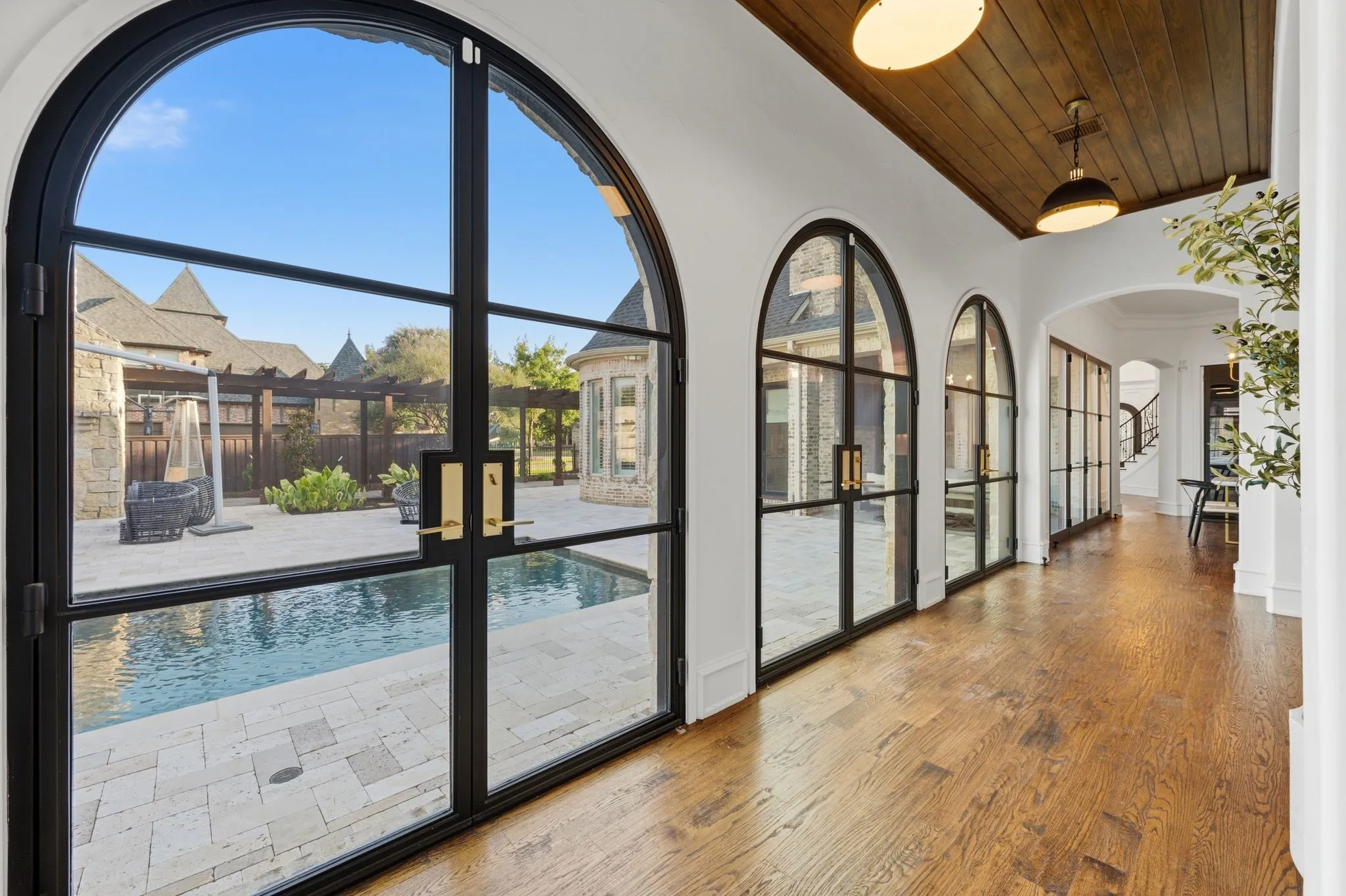 Single Family Residence For Sale in Tarrant County , 6201 Theresa Lane, Colleyville, Texas 76034, 5 Bedroom, 8 Bathroom, 4 Garage spaces, 8,864 Sqft, built in 2006, mls#21296692, Real Estate Agent in Colleyville, Homes For Sale in Tarrant county, Homes For Sale in Colleyville, Realtor in Colleyville Texas, Real Estate Brokerage Independent Realty Texas, Luminita Cordes Realtor