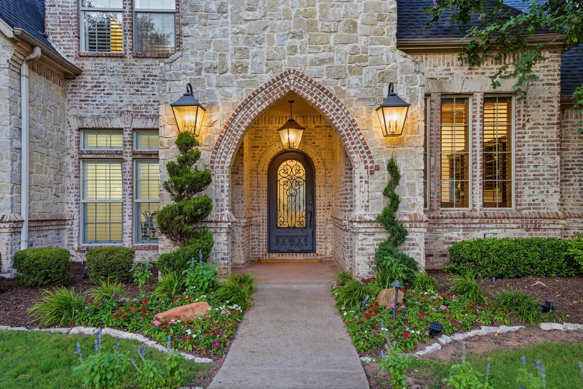 Single Family Residence For Sale in Tarrant County , 6201 Theresa Lane, Colleyville, Texas 76034, 5 Bedroom, 8 Bathroom, 4 Garage spaces, 8,864 Sqft, built in 2006, mls#21296692, Real Estate Agent in Colleyville, Homes For Sale in Tarrant county, Homes For Sale in Colleyville, Realtor in Colleyville Texas, Real Estate Brokerage Independent Realty Texas, Luminita Cordes Realtor