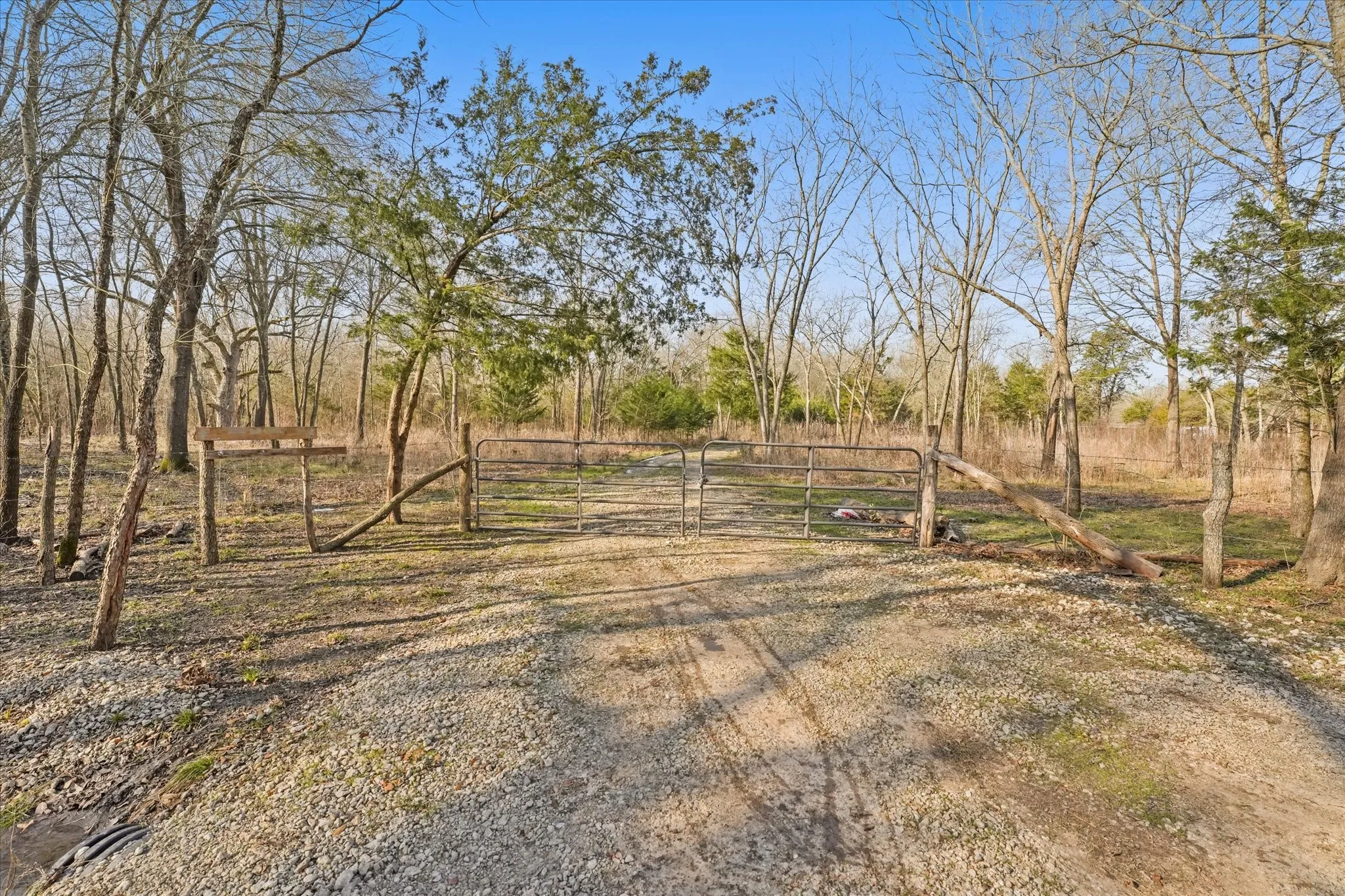 Improved Land For Sale in Hunt County , 3402 County Road 1160, Greenville, Texas 75401, 0, 0, Garage spaces, 0 Sqft, built in 0, mls#21297082, Real Estate Agent in Greenville, Homes For Sale in Hunt county, Homes For Sale in Greenville, Realtor in Greenville Texas, Real Estate Brokerage Independent Realty Texas, Luminita Cordes Realtor