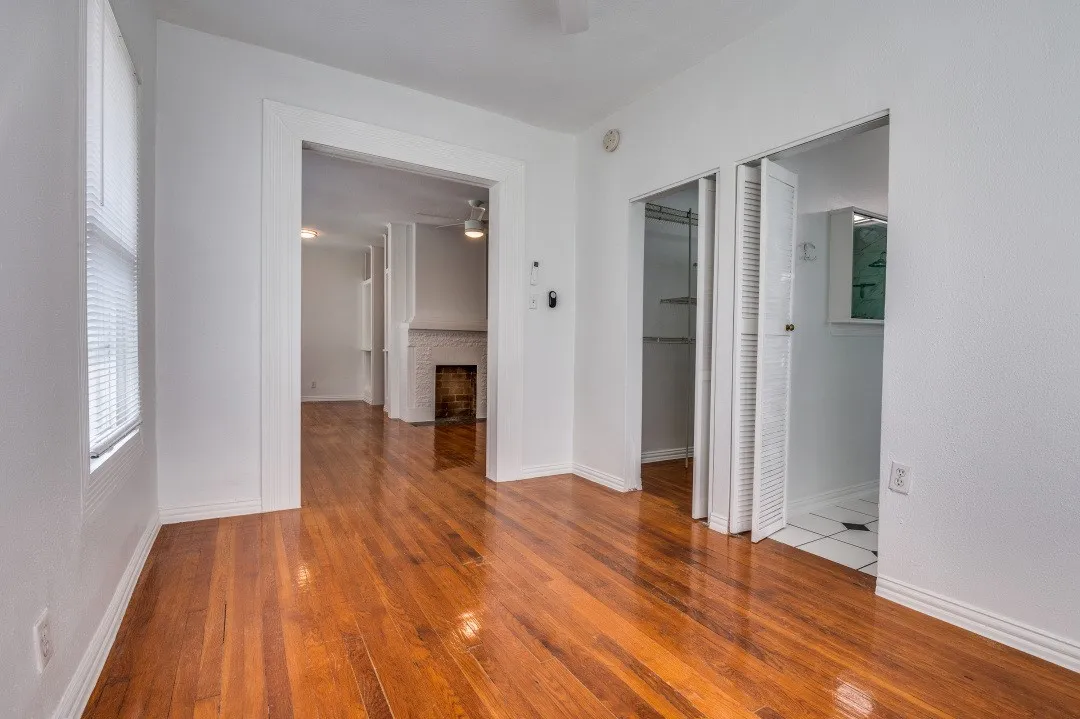 For Sale in Dallas County , 5211 Worth Street, Dallas, Texas 75214, 8 Bedrooms, 8 Bathrooms, Garage spaces, 0 Sqft, built in 1927, Price $1,600,000, mls#21296279, Real Estate Agent in Dallas, Homes For Sale in Dallas county, Homes For Sale in Dallas, Realtor in Dallas Texas, Real Estate Brokerage Independent Realty Texas, Luminita Cordes Realtor