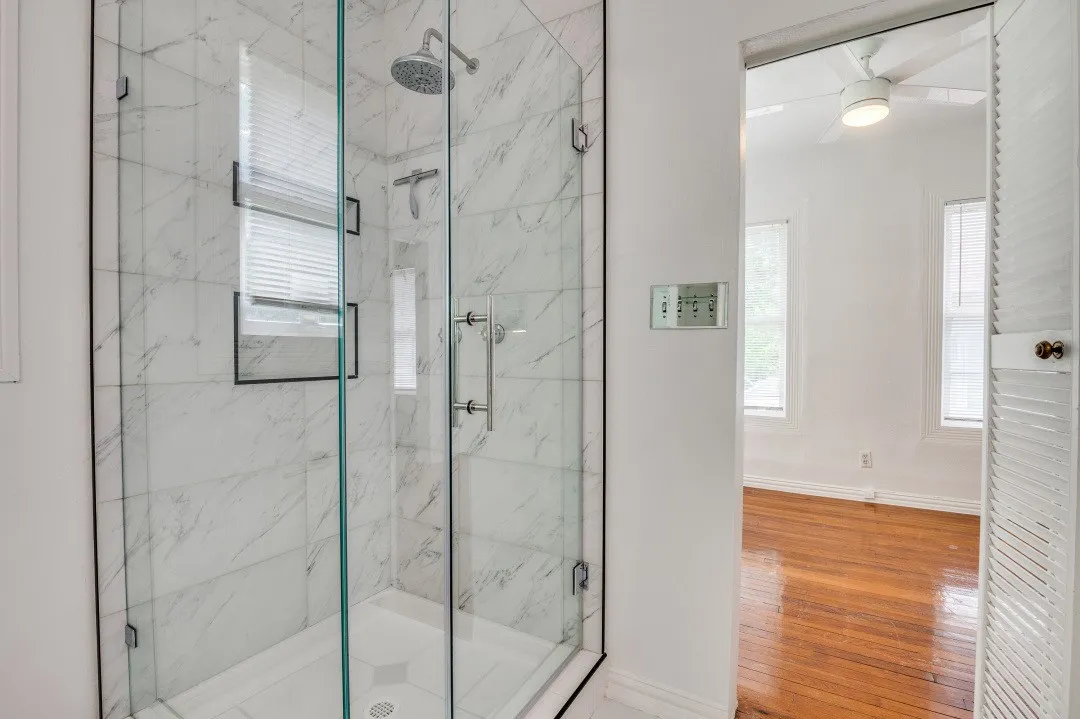 For Sale in Dallas County , 5211 Worth Street, Dallas, Texas 75214, 8 Bedrooms, 8 Bathrooms, Garage spaces, 0 Sqft, built in 1927, Price $1,600,000, mls#21296279, Real Estate Agent in Dallas, Homes For Sale in Dallas county, Homes For Sale in Dallas, Realtor in Dallas Texas, Real Estate Brokerage Independent Realty Texas, Luminita Cordes Realtor