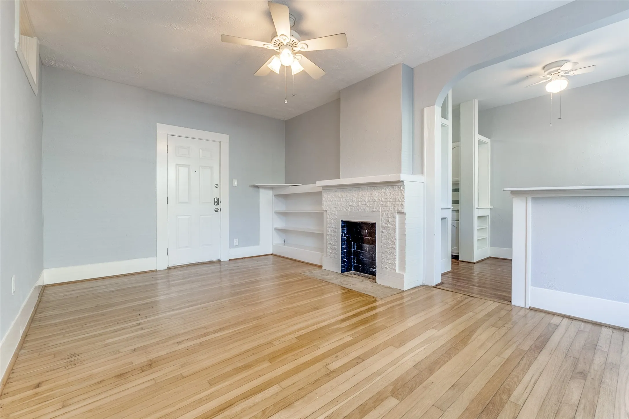 For Sale in Dallas County , 5211 Worth Street, Dallas, Texas 75214, 8 Bedrooms, 8 Bathrooms, Garage spaces, 0 Sqft, built in 1927, Price $1,600,000, mls#21296279, Real Estate Agent in Dallas, Homes For Sale in Dallas county, Homes For Sale in Dallas, Realtor in Dallas Texas, Real Estate Brokerage Independent Realty Texas, Luminita Cordes Realtor