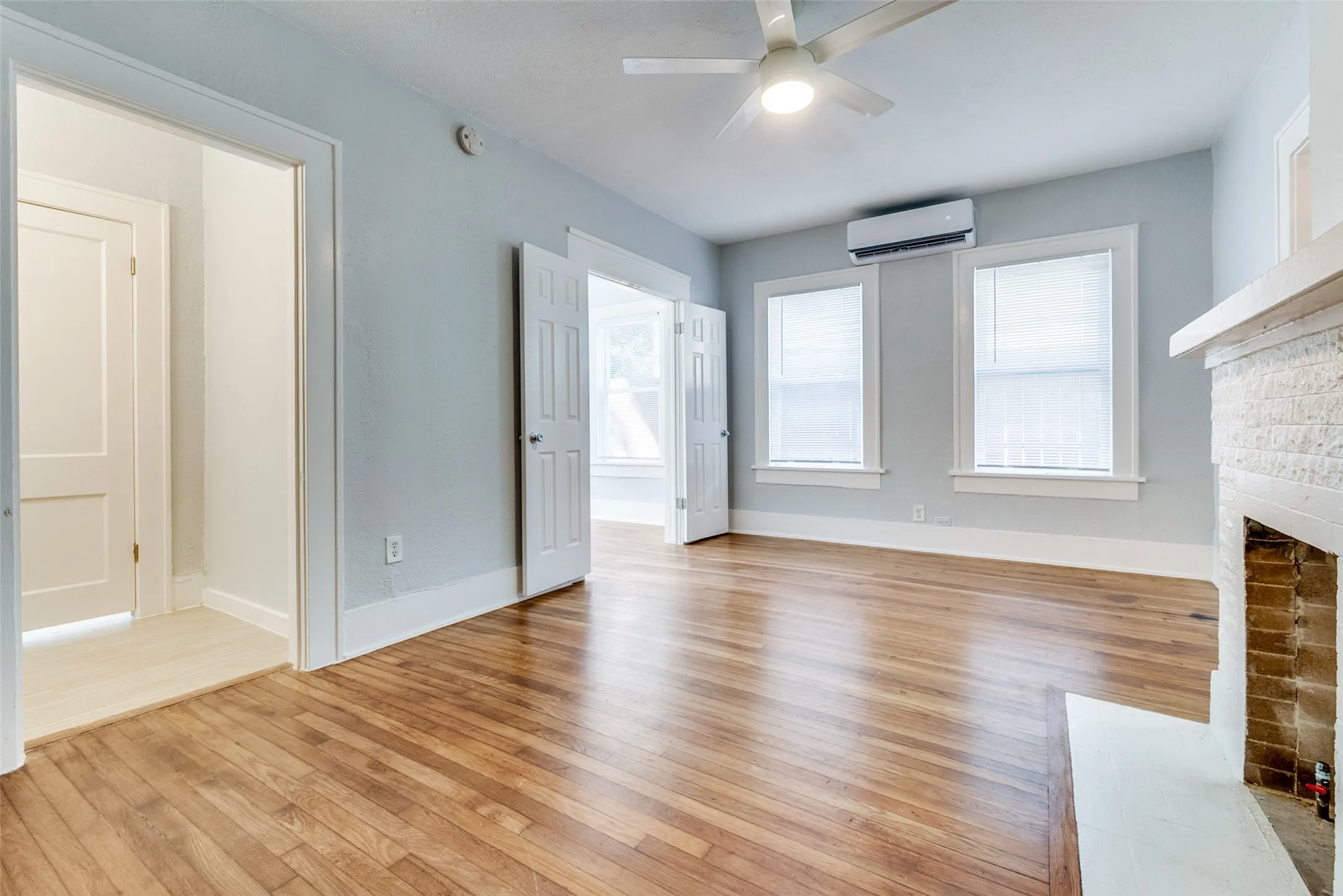 For Sale in Dallas County , 5211 Worth Street, Dallas, Texas 75214, 8 Bedrooms, 8 Bathrooms, Garage spaces, 0 Sqft, built in 1927, Price $1,600,000, mls#21296279, Real Estate Agent in Dallas, Homes For Sale in Dallas county, Homes For Sale in Dallas, Realtor in Dallas Texas, Real Estate Brokerage Independent Realty Texas, Luminita Cordes Realtor