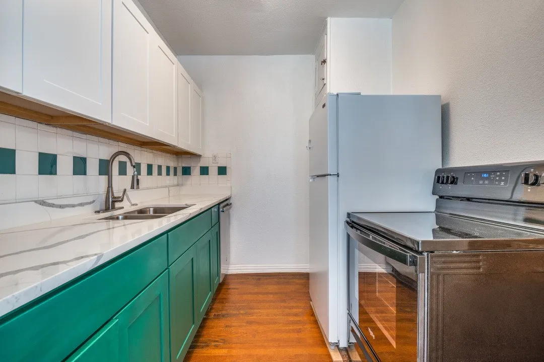 For Sale in Dallas County , 5211 Worth Street, Dallas, Texas 75214, 8 Bedrooms, 8 Bathrooms, Garage spaces, 0 Sqft, built in 1927, Price $1,600,000, mls#21296279, Real Estate Agent in Dallas, Homes For Sale in Dallas county, Homes For Sale in Dallas, Realtor in Dallas Texas, Real Estate Brokerage Independent Realty Texas, Luminita Cordes Realtor