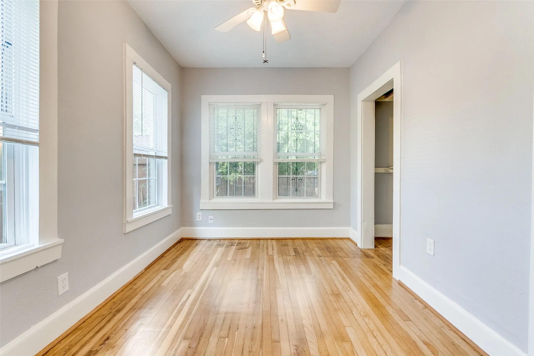 For Sale in Dallas County , 5211 Worth Street, Dallas, Texas 75214, 8 Bedrooms, 8 Bathrooms, Garage spaces, 0 Sqft, built in 1927, Price $1,600,000, mls#21296279, Real Estate Agent in Dallas, Homes For Sale in Dallas county, Homes For Sale in Dallas, Realtor in Dallas Texas, Real Estate Brokerage Independent Realty Texas, Luminita Cordes Realtor