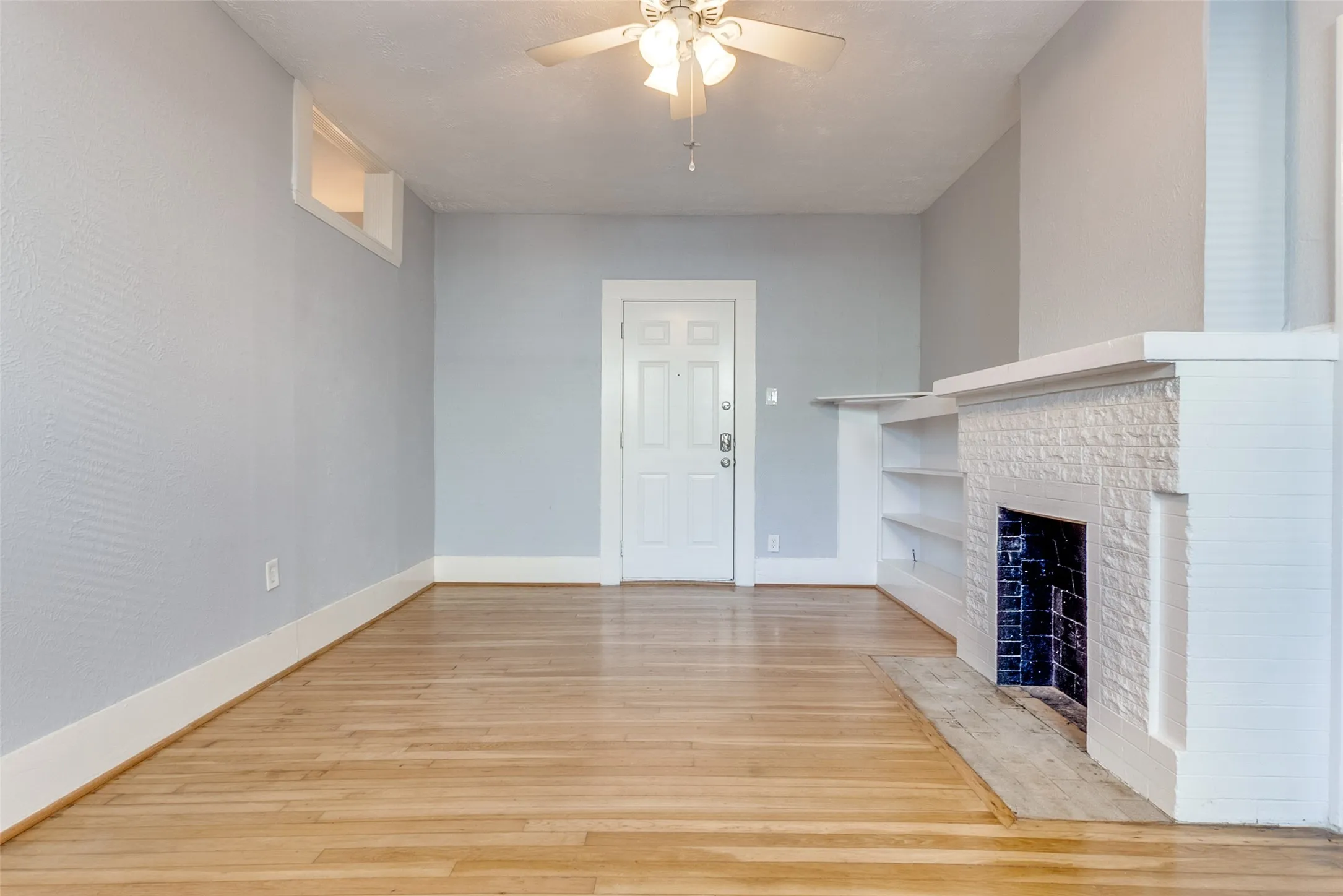 For Sale in Dallas County , 5211 Worth Street, Dallas, Texas 75214, 8 Bedrooms, 8 Bathrooms, Garage spaces, 0 Sqft, built in 1927, Price $1,600,000, mls#21296279, Real Estate Agent in Dallas, Homes For Sale in Dallas county, Homes For Sale in Dallas, Realtor in Dallas Texas, Real Estate Brokerage Independent Realty Texas, Luminita Cordes Realtor