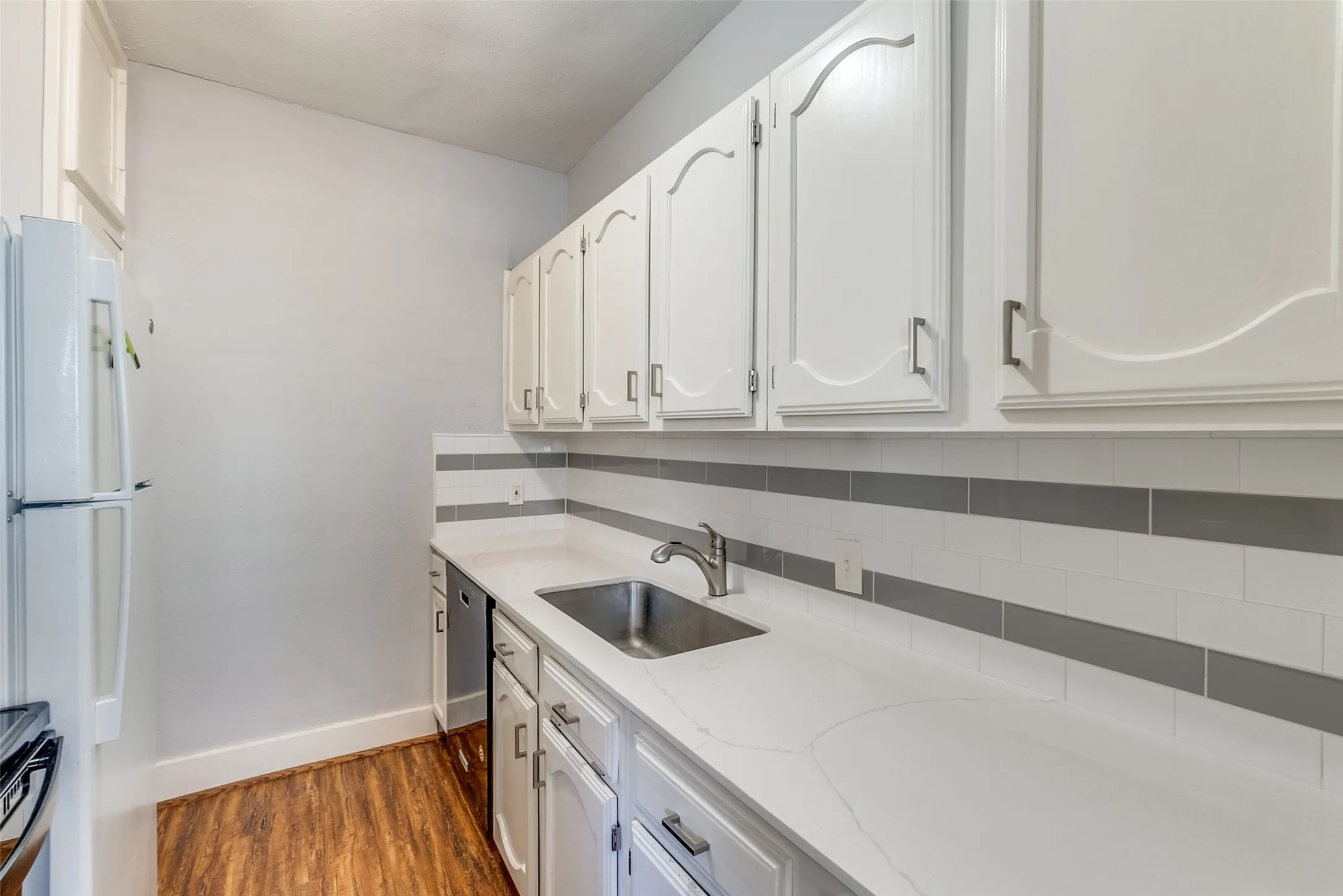 For Sale in Dallas County , 5211 Worth Street, Dallas, Texas 75214, 8 Bedrooms, 8 Bathrooms, Garage spaces, 0 Sqft, built in 1927, Price $1,600,000, mls#21296279, Real Estate Agent in Dallas, Homes For Sale in Dallas county, Homes For Sale in Dallas, Realtor in Dallas Texas, Real Estate Brokerage Independent Realty Texas, Luminita Cordes Realtor