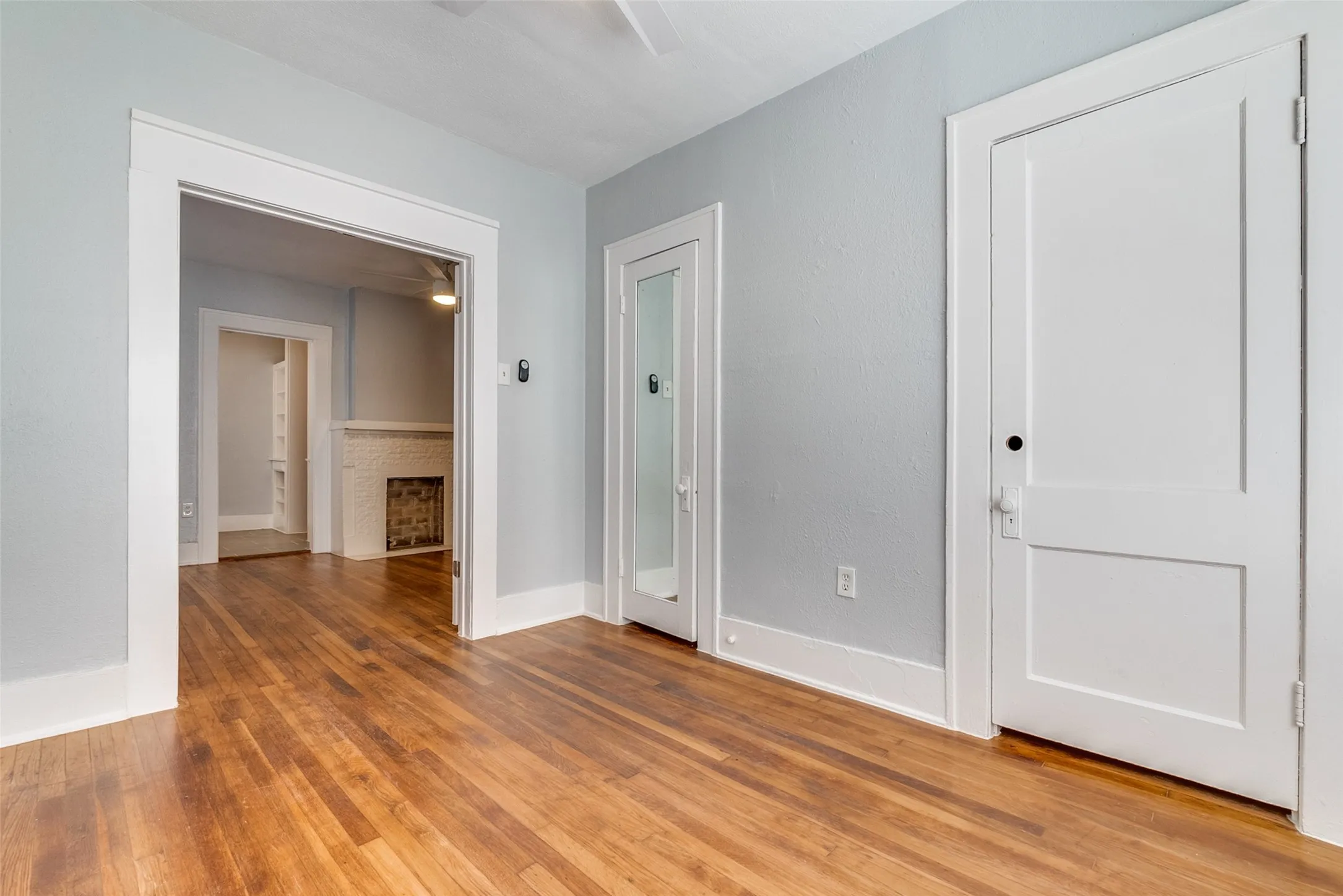 For Sale in Dallas County , 5211 Worth Street, Dallas, Texas 75214, 8 Bedrooms, 8 Bathrooms, Garage spaces, 0 Sqft, built in 1927, Price $1,600,000, mls#21296279, Real Estate Agent in Dallas, Homes For Sale in Dallas county, Homes For Sale in Dallas, Realtor in Dallas Texas, Real Estate Brokerage Independent Realty Texas, Luminita Cordes Realtor