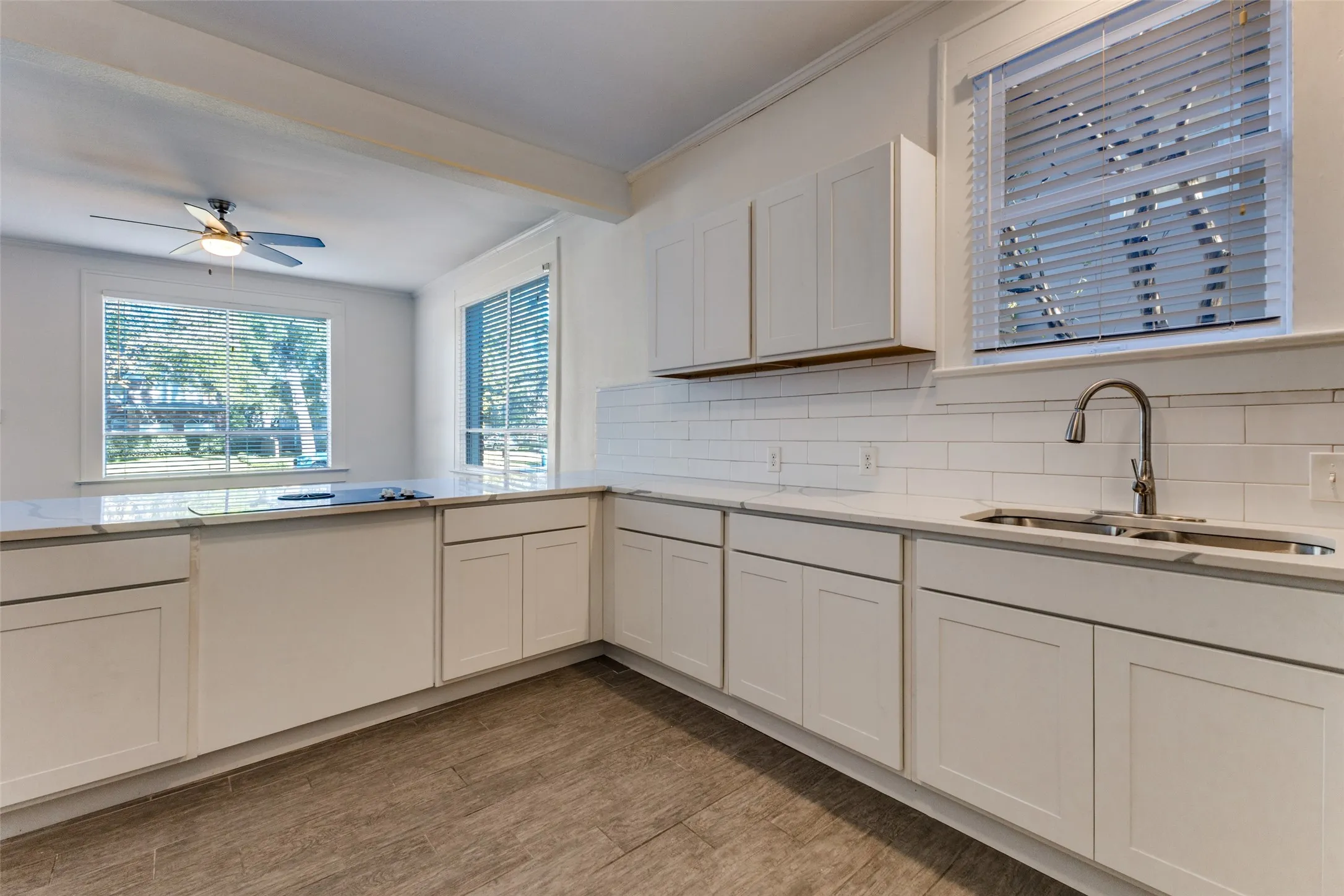 Quadruplex For Sale in Dallas County , 5204 Junius Street, Dallas, Texas 75214, 4 Bedroom, 4 Bathroom, Garage spaces, 0 Sqft, built in 1930, mls#21295220, Real Estate Agent in Dallas, Homes For Sale in Dallas county, Homes For Sale in Dallas, Realtor in Dallas Texas, Real Estate Brokerage Independent Realty Texas, Luminita Cordes Realtor