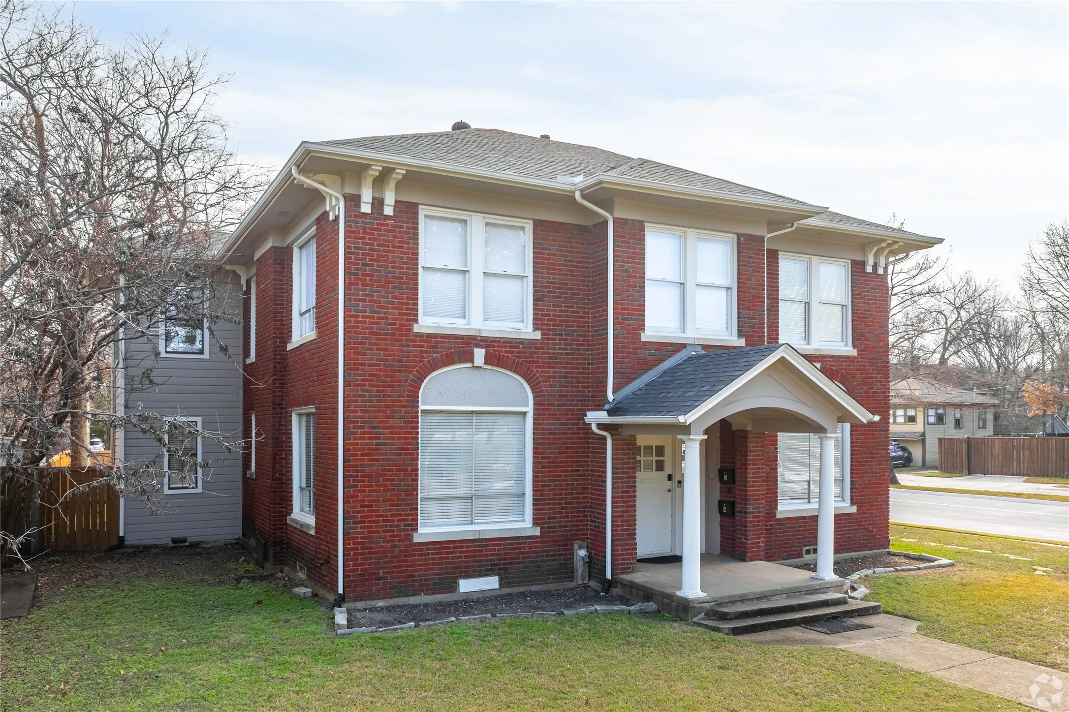 Quadruplex For Sale in Dallas County , 5204 Junius Street, Dallas, Texas 75214, 4 Bedroom, 4 Bathroom, Garage spaces, 0 Sqft, built in 1930, mls#21295220, Real Estate Agent in Dallas, Homes For Sale in Dallas county, Homes For Sale in Dallas, Realtor in Dallas Texas, Real Estate Brokerage Independent Realty Texas, Luminita Cordes Realtor