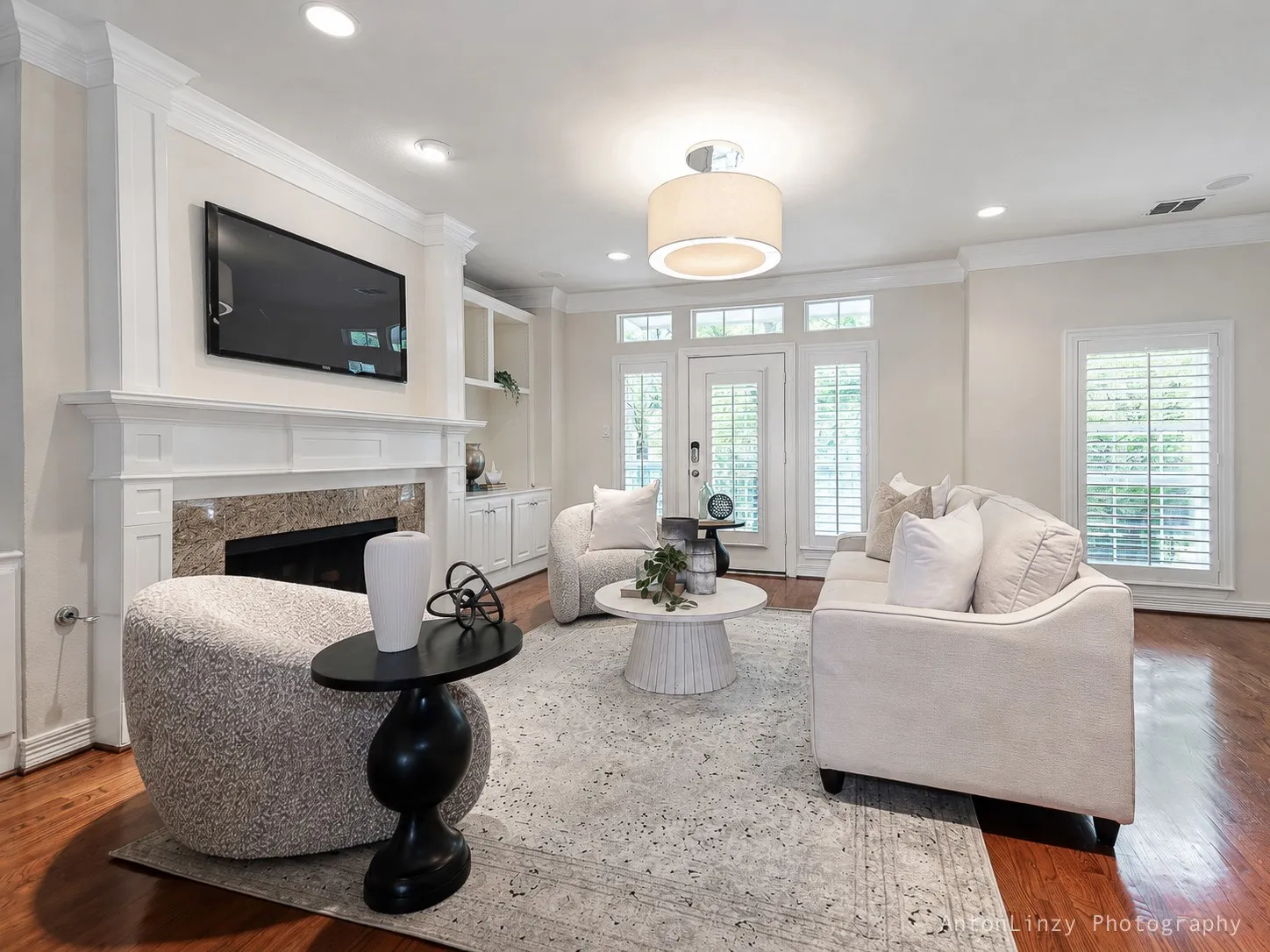Living room with built-ins