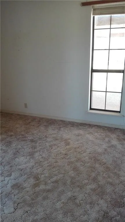 Single Family Residence For Rent in Grayson County , 87 Jade Lane, Denison, Texas 75021, 2 Bedroom, 2 Bathroom, Garage spaces, 1,148 Sqft, built in 1991, mls#21297348, Real Estate Agent in Denison, Homes For Rent in Grayson county, Homes For Rent in Denison, Realtor in Denison Texas, Real Estate Brokerage Independent Realty Texas, Luminita Cordes Realtor