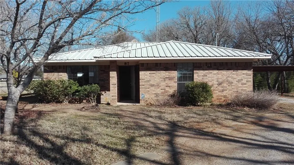 Single Family Residence For Sale in Grayson County , 87 Jade Lane, Denison, Texas 75021, 2 Bedroom, 2 Bathroom, Garage spaces, 1,148 Sqft, built in 1991, mls#21297356, Real Estate Agent in Denison, Homes For Sale in Grayson county, Homes For Sale in Denison, Realtor in Denison Texas, Real Estate Brokerage Independent Realty Texas, Luminita Cordes Realtor