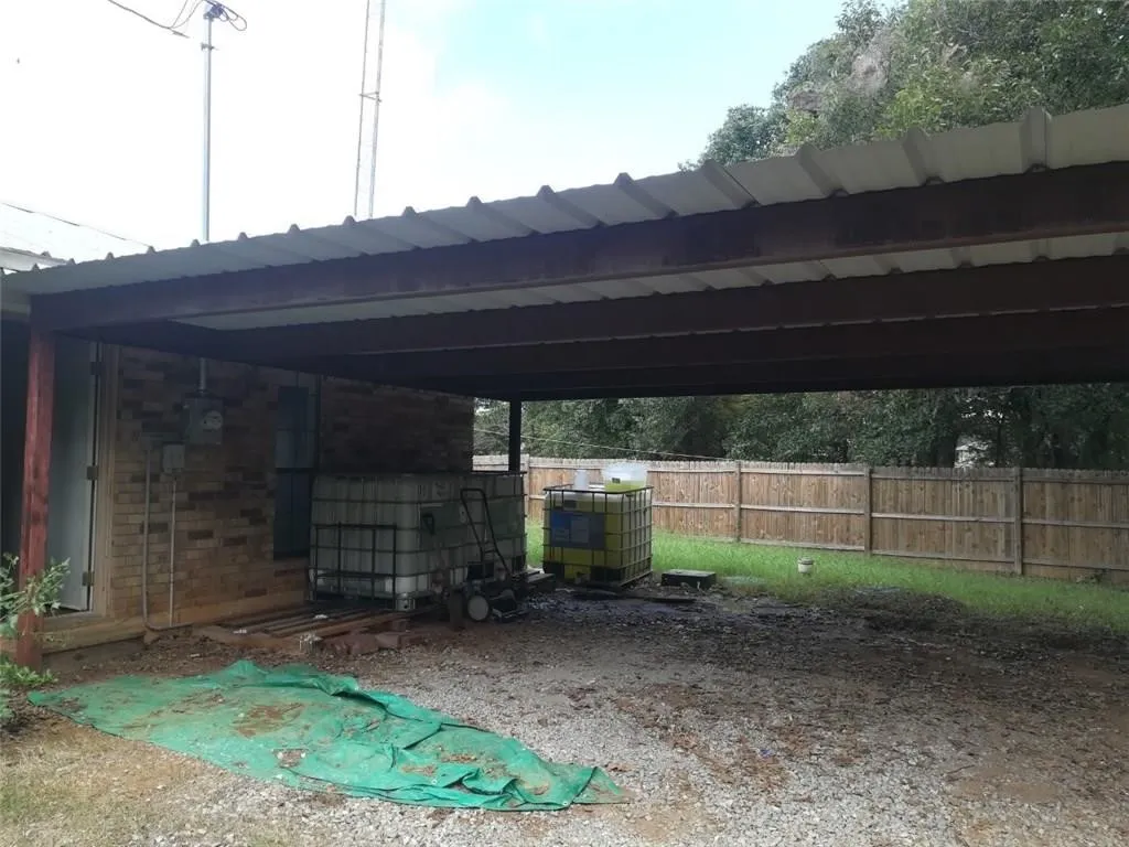 Single Family Residence For Sale in Grayson County , 87 Jade Lane, Denison, Texas 75021, 2 Bedroom, 2 Bathroom, Garage spaces, 1,148 Sqft, built in 1991, mls#21297356, Real Estate Agent in Denison, Homes For Sale in Grayson county, Homes For Sale in Denison, Realtor in Denison Texas, Real Estate Brokerage Independent Realty Texas, Luminita Cordes Realtor