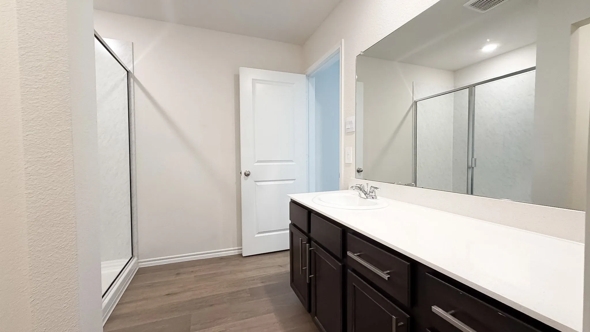 Single Family Residence For Rent in Collin County , 702 Sunlight Loop, Princeton, Texas 75407, 3 Bedroom, 2 Bathroom, 2 Garage spaces, 1,253 Sqft, built in 2024, mls#21296039, Real Estate Agent in Princeton, Homes For Rent in Collin county, Homes For Rent in Princeton, Realtor in Princeton Texas, Real Estate Brokerage Independent Realty Texas, Luminita Cordes Realtor