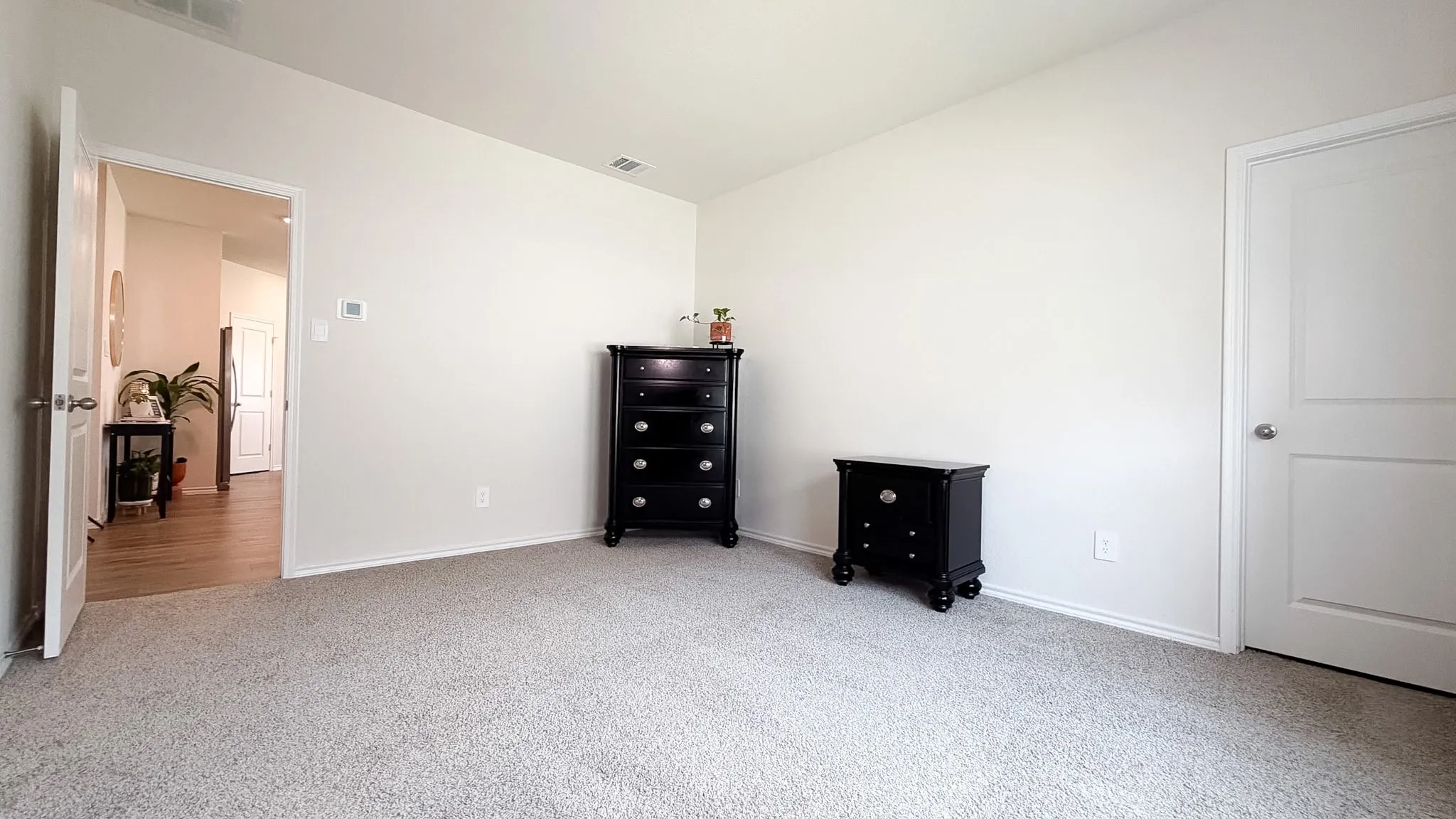 Single Family Residence For Rent in Collin County , 702 Sunlight Loop, Princeton, Texas 75407, 3 Bedroom, 2 Bathroom, 2 Garage spaces, 1,253 Sqft, built in 2024, mls#21296039, Real Estate Agent in Princeton, Homes For Rent in Collin county, Homes For Rent in Princeton, Realtor in Princeton Texas, Real Estate Brokerage Independent Realty Texas, Luminita Cordes Realtor
