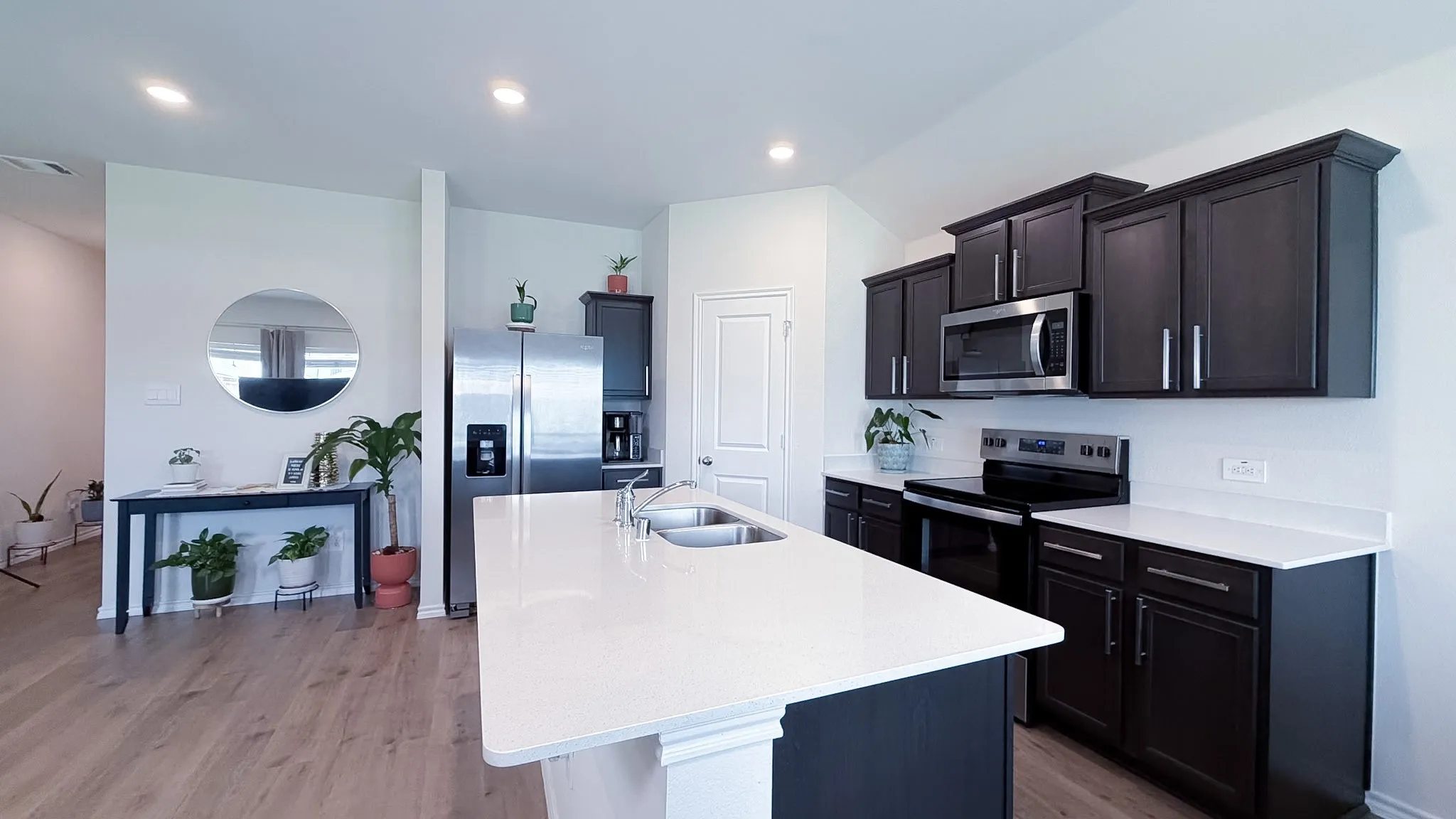 Single Family Residence For Rent in Collin County , 702 Sunlight Loop, Princeton, Texas 75407, 3 Bedroom, 2 Bathroom, 2 Garage spaces, 1,253 Sqft, built in 2024, mls#21296039, Real Estate Agent in Princeton, Homes For Rent in Collin county, Homes For Rent in Princeton, Realtor in Princeton Texas, Real Estate Brokerage Independent Realty Texas, Luminita Cordes Realtor
