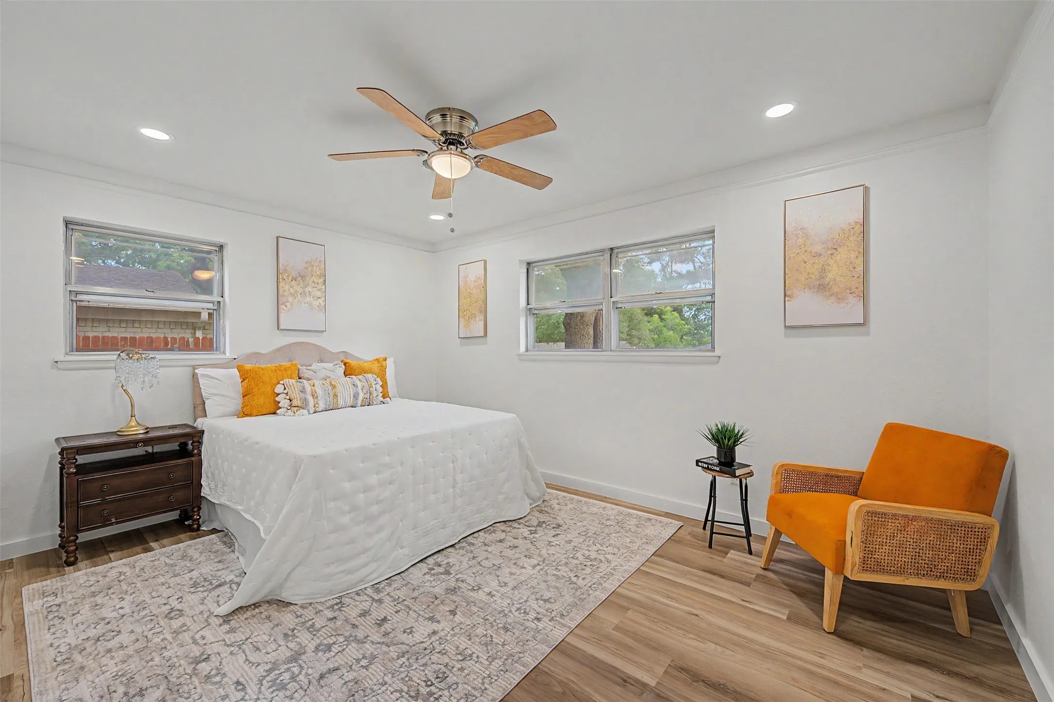Single Family Residence For Sale in Tarrant County , 7205 Ellis Road, Fort Worth, Texas 76112, 3 Bedroom, 2 Bathroom, 2 Garage spaces, 2,530 Sqft, built in 1961, mls#21295742, Real Estate Agent in Fort Worth, Homes For Sale in Tarrant county, Homes For Sale in Fort Worth, Realtor in Fort Worth Texas, Real Estate Brokerage Independent Realty Texas, Luminita Cordes Realtor