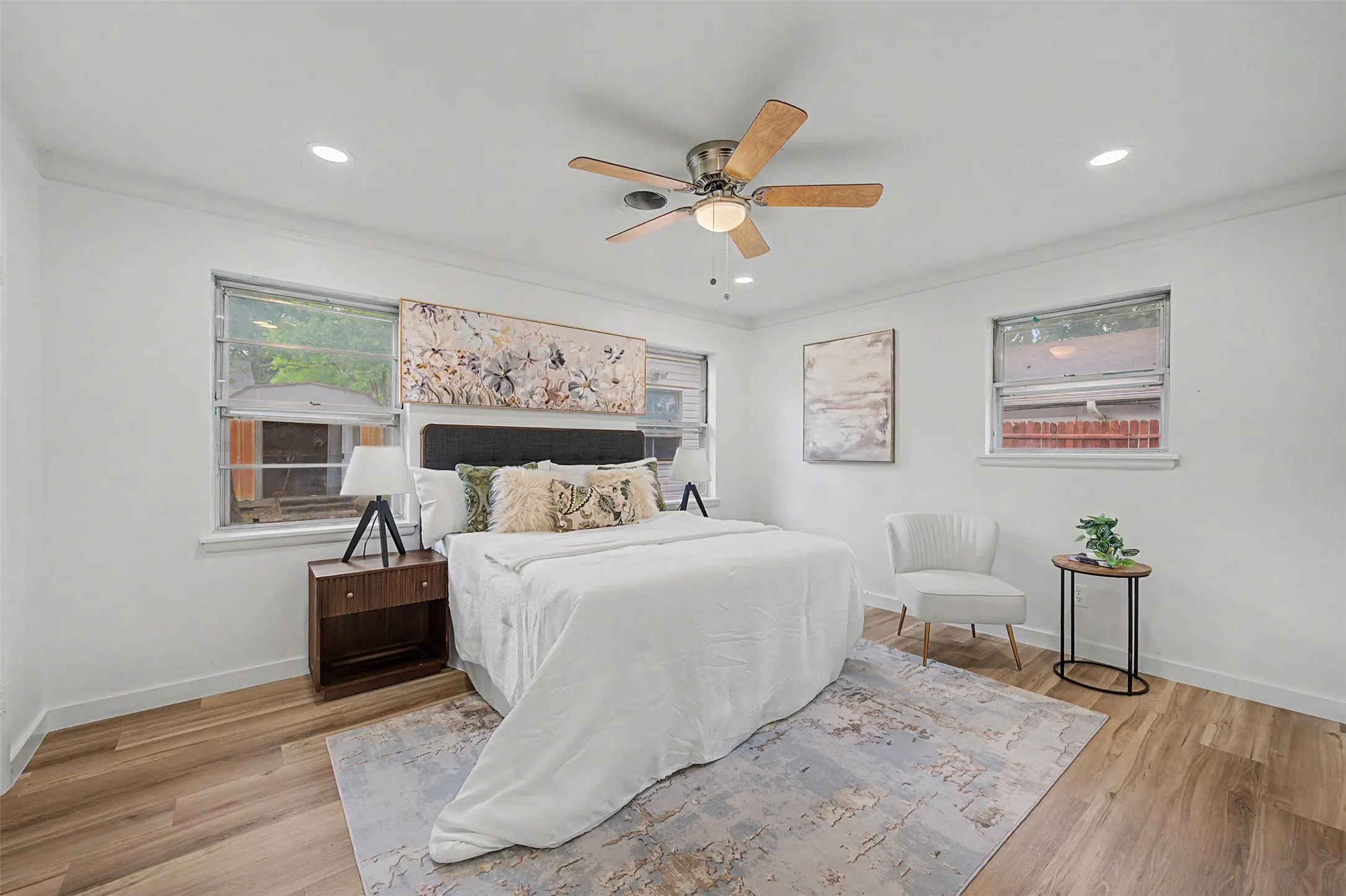 Single Family Residence For Sale in Tarrant County , 7205 Ellis Road, Fort Worth, Texas 76112, 3 Bedroom, 2 Bathroom, 2 Garage spaces, 2,530 Sqft, built in 1961, mls#21295742, Real Estate Agent in Fort Worth, Homes For Sale in Tarrant county, Homes For Sale in Fort Worth, Realtor in Fort Worth Texas, Real Estate Brokerage Independent Realty Texas, Luminita Cordes Realtor