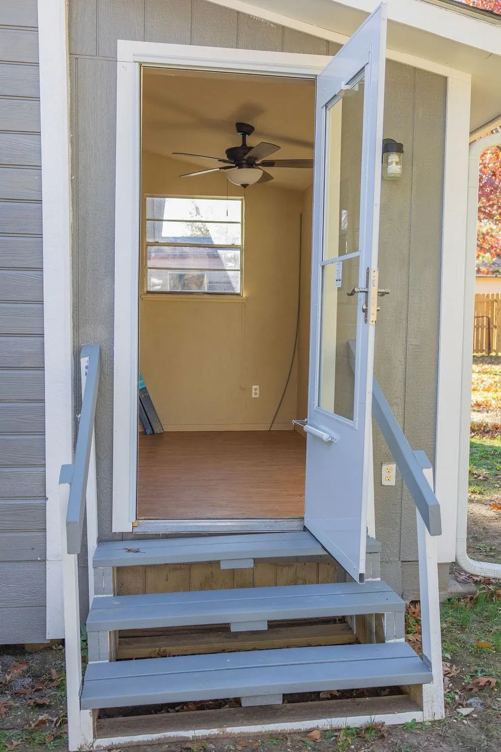 Single Family Residence For Rent in Van Zandt County , 571 Vz County Road 3211, Wills Point, Texas 75169, 3 Bedroom, 1 Bathroom, Garage spaces, 805 Sqft, built in 1972, mls#21297402, Real Estate Agent in Wills Point, Homes For Rent in Van Zandt county, Homes For Rent in Wills Point, Realtor in Wills Point Texas, Real Estate Brokerage Independent Realty Texas, Luminita Cordes Realtor