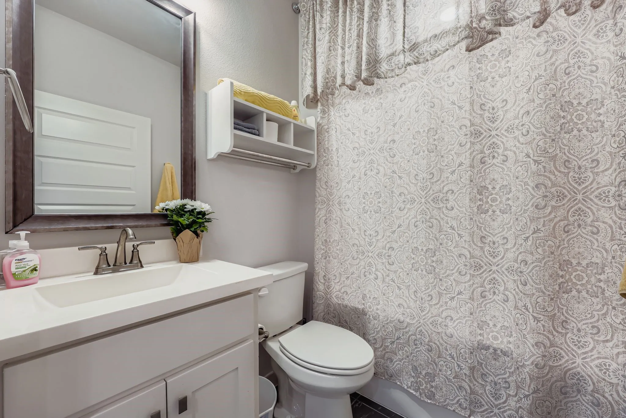 Townhouse For Sale in Denton County , 3851 Marigold Lane, Prosper, Texas 75078, 2 Bedroom, 2 Bathroom, 2 Garage spaces, 1,369 Sqft, built in 2020, mls#21297363, Real Estate Agent in Prosper, Homes For Sale in Denton county, Homes For Sale in Prosper, Realtor in Prosper Texas, Real Estate Brokerage Independent Realty Texas, Luminita Cordes Realtor