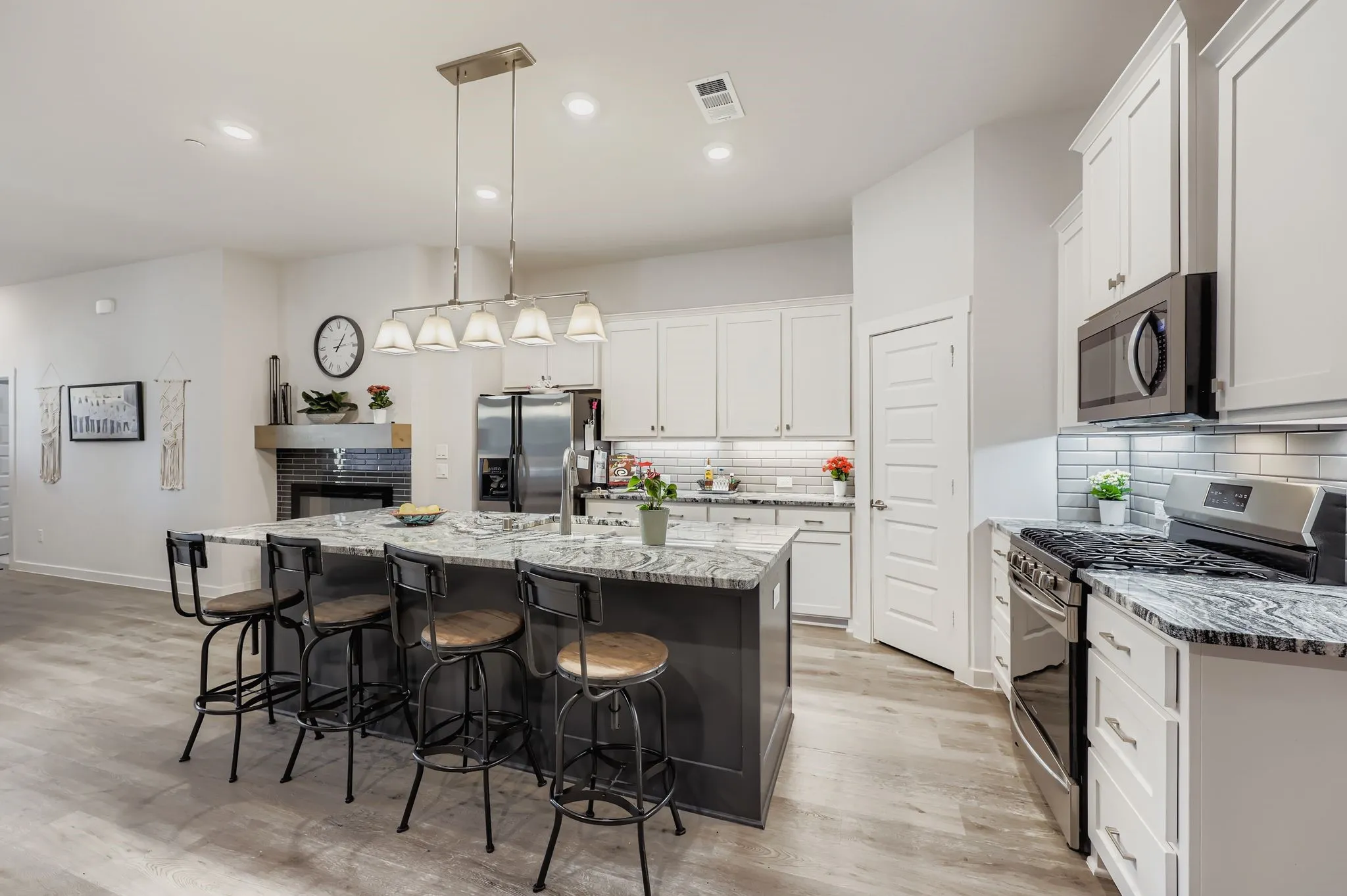 Townhouse For Sale in Denton County , 3851 Marigold Lane, Prosper, Texas 75078, 2 Bedroom, 2 Bathroom, 2 Garage spaces, 1,369 Sqft, built in 2020, mls#21297363, Real Estate Agent in Prosper, Homes For Sale in Denton county, Homes For Sale in Prosper, Realtor in Prosper Texas, Real Estate Brokerage Independent Realty Texas, Luminita Cordes Realtor