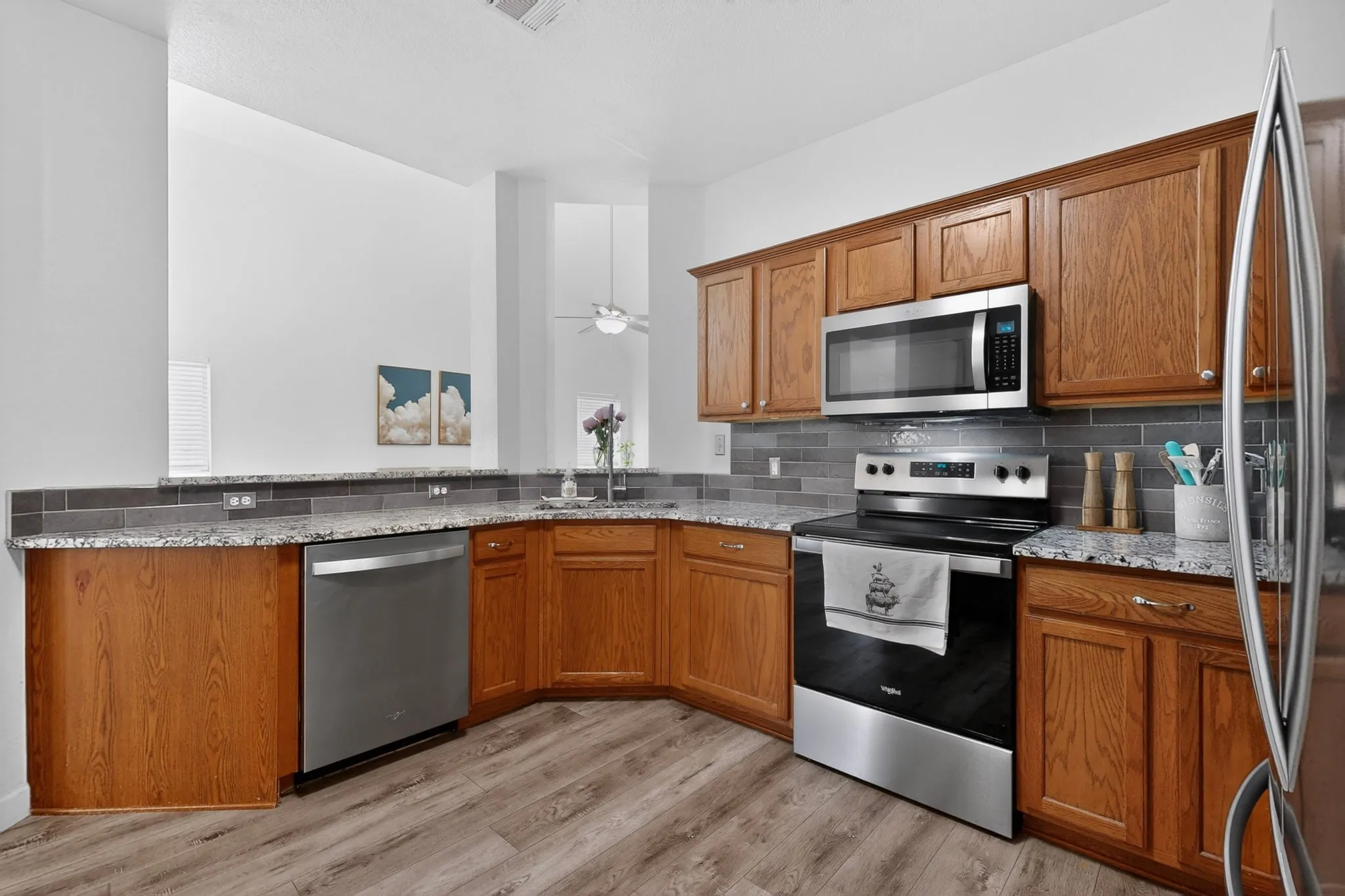 Single Family Residence For Sale in Collin County , 9756 Old Field Drive, Mc Kinney, Texas 75072, 4 Bedroom, 3 Bathroom, 2 Garage spaces, 2,417 Sqft, built in 2004, mls#21297378, Real Estate Agent in Mc Kinney, Homes For Sale in Collin county, Homes For Sale in Mc Kinney, Realtor in Mc Kinney Texas, Real Estate Brokerage Independent Realty Texas, Luminita Cordes Realtor