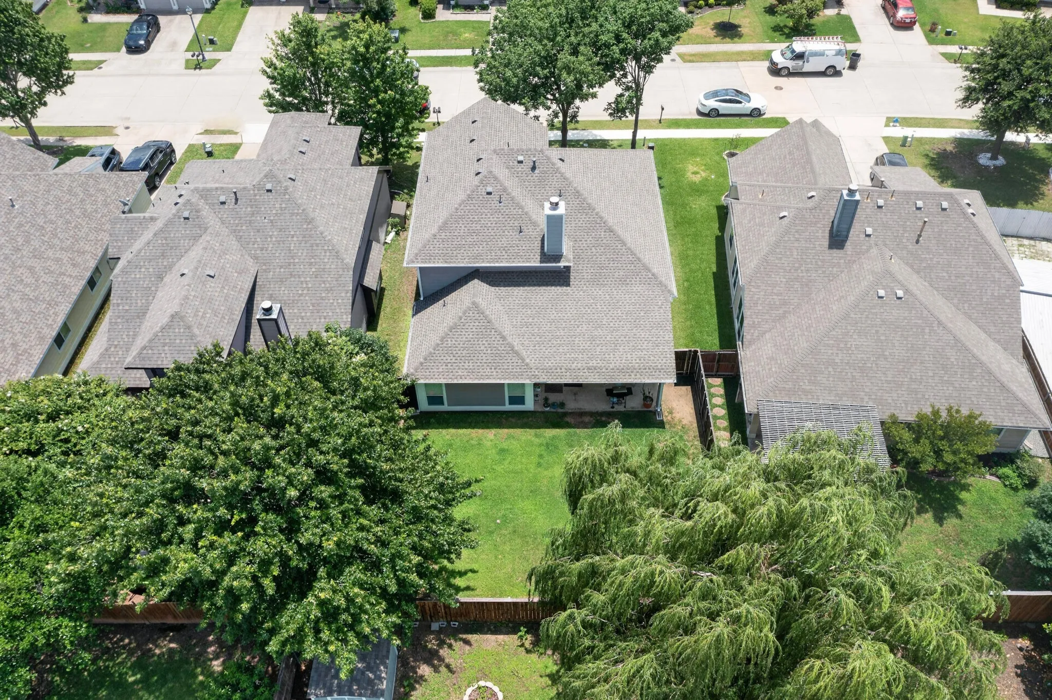 Single Family Residence For Sale in Collin County , 9756 Old Field Drive, Mc Kinney, Texas 75072, 4 Bedroom, 3 Bathroom, 2 Garage spaces, 2,417 Sqft, built in 2004, mls#21297378, Real Estate Agent in Mc Kinney, Homes For Sale in Collin county, Homes For Sale in Mc Kinney, Realtor in Mc Kinney Texas, Real Estate Brokerage Independent Realty Texas, Luminita Cordes Realtor