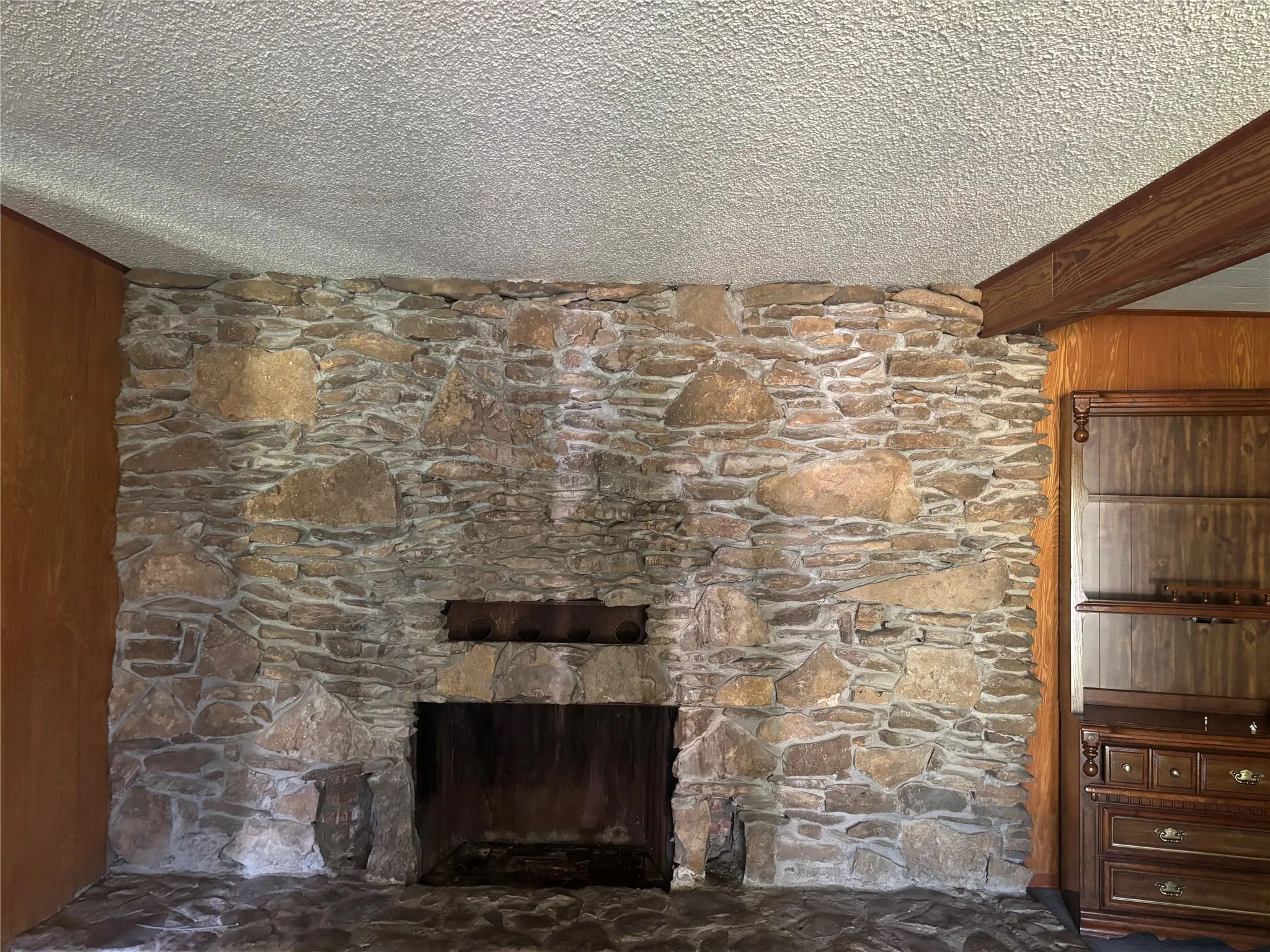 Single Family Residence For Sale in Jack County , 3020 Fm 2210 E, Perrin, Texas 76486, 3 Bedroom, 2 Bathroom, Garage spaces, 1,687 Sqft, built in 1965, mls#21284615, Real Estate Agent in Perrin, Homes For Sale in Jack county, Homes For Sale in Perrin, Realtor in Perrin Texas, Real Estate Brokerage Independent Realty Texas, Luminita Cordes Realtor