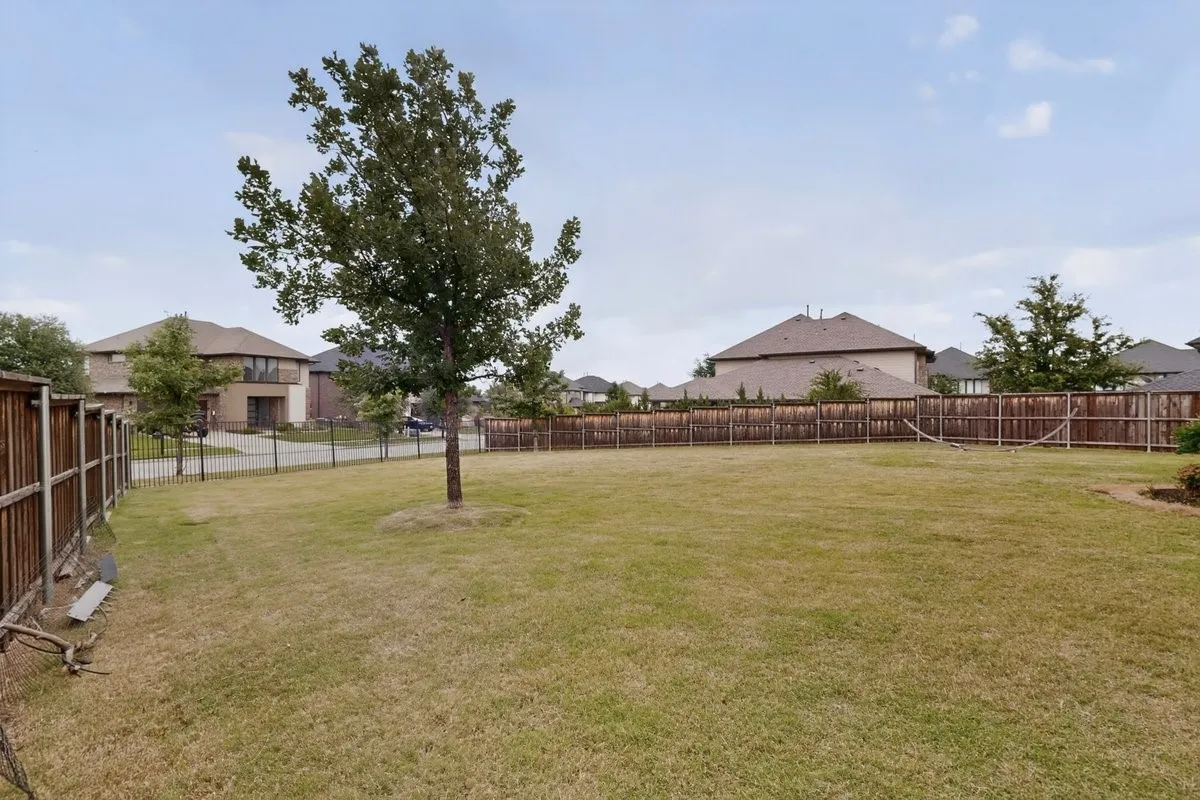 Single Family Residence For Sale in Denton County , 3778 Pistol Creek Drive, Frisco, Texas 75034, 5 Bedroom, 6 Bathroom, 3 Garage spaces, 3,721 Sqft, built in 2017, mls#21297465, Real Estate Agent in Frisco, Homes For Sale in Denton county, Homes For Sale in Frisco, Realtor in Frisco Texas, Real Estate Brokerage Independent Realty Texas, Luminita Cordes Realtor