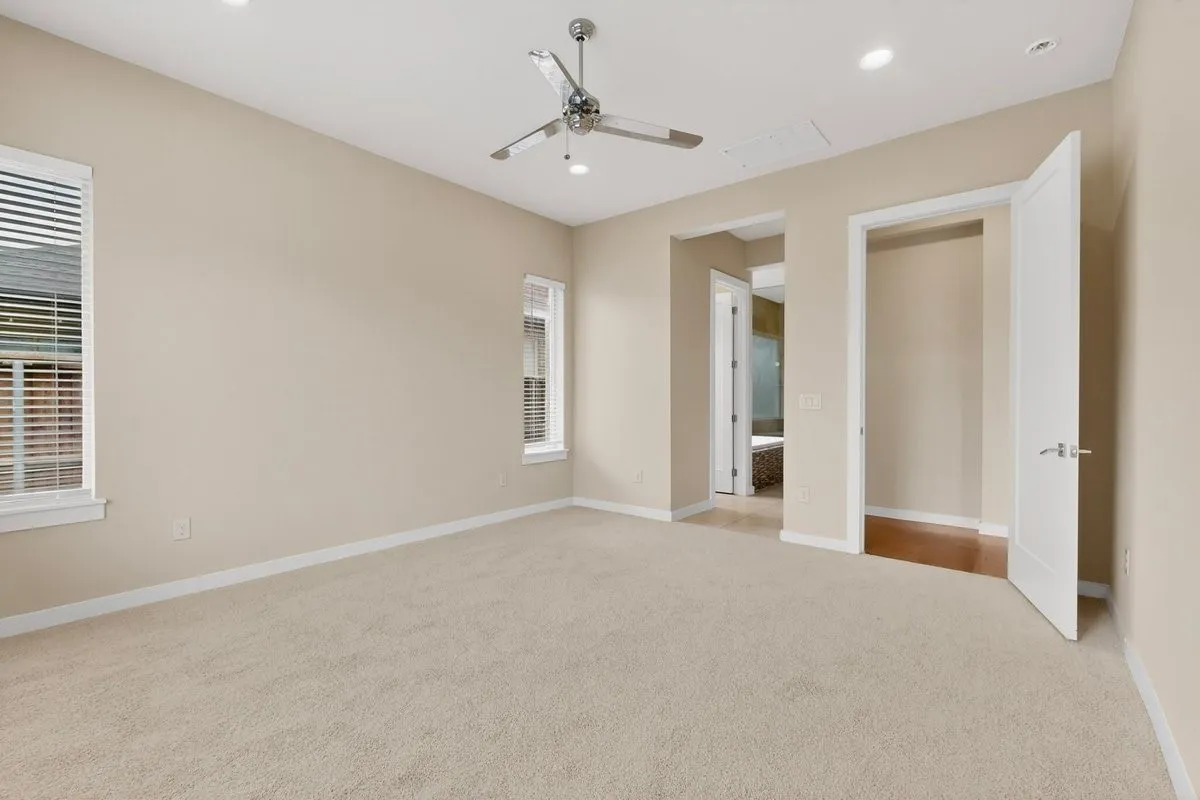 Single Family Residence For Sale in Denton County , 3778 Pistol Creek Drive, Frisco, Texas 75034, 5 Bedroom, 6 Bathroom, 3 Garage spaces, 3,721 Sqft, built in 2017, mls#21297465, Real Estate Agent in Frisco, Homes For Sale in Denton county, Homes For Sale in Frisco, Realtor in Frisco Texas, Real Estate Brokerage Independent Realty Texas, Luminita Cordes Realtor