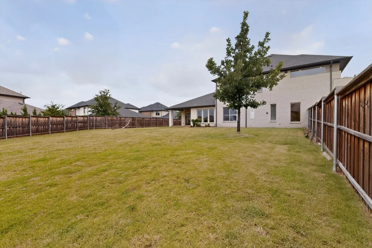 Single Family Residence For Sale in Denton County , 3778 Pistol Creek Drive, Frisco, Texas 75034, 5 Bedroom, 6 Bathroom, 3 Garage spaces, 3,721 Sqft, built in 2017, mls#21297465, Real Estate Agent in Frisco, Homes For Sale in Denton county, Homes For Sale in Frisco, Realtor in Frisco Texas, Real Estate Brokerage Independent Realty Texas, Luminita Cordes Realtor