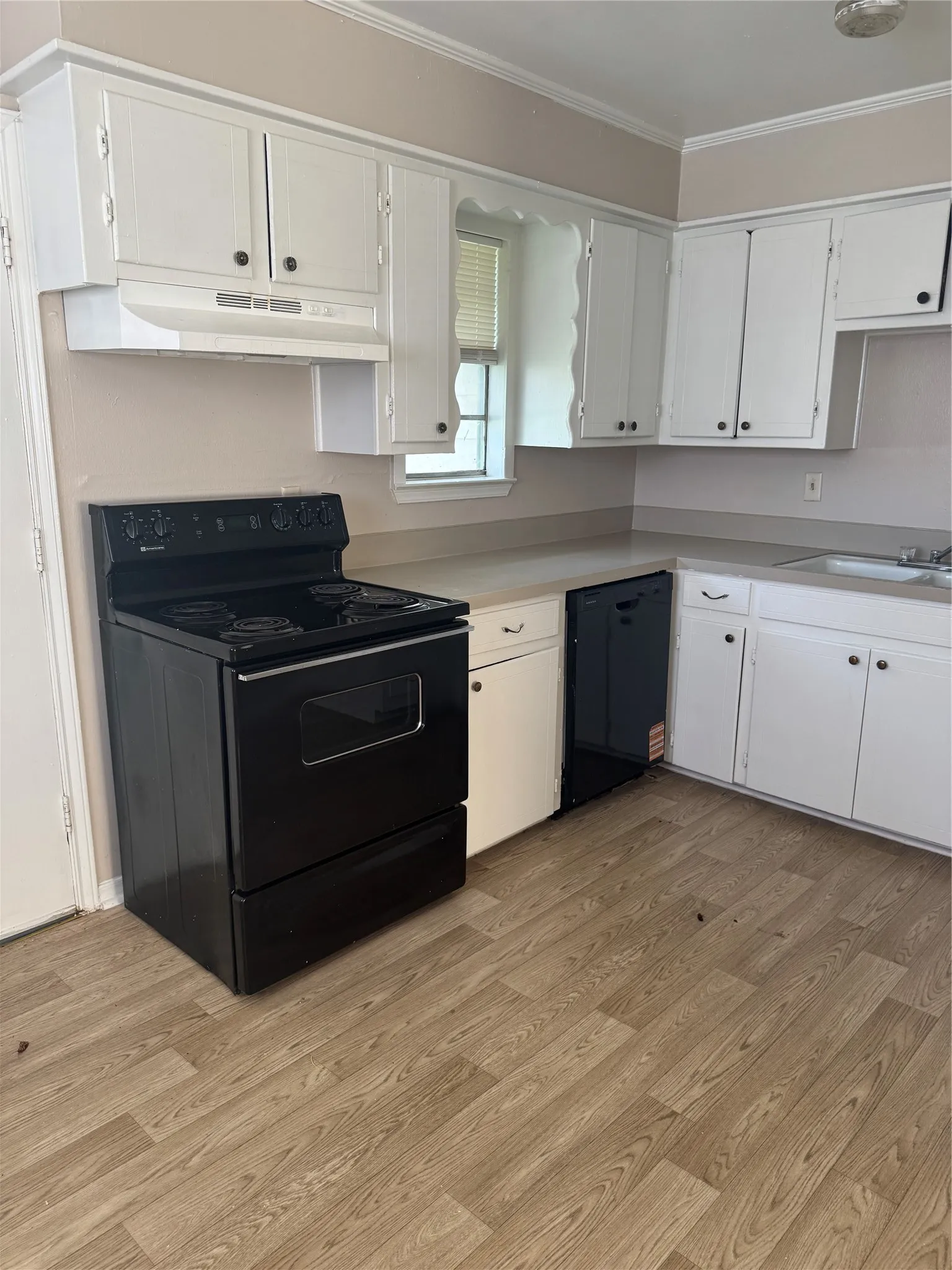 Single Family Residence For Sale in Hunt County , 4414 Roberts Street, Greenville, Texas 75401, 3 Bedroom, 1 Bathroom, Garage spaces, 1,042 Sqft, built in 1965, mls#21296205, Real Estate Agent in Greenville, Homes For Sale in Hunt county, Homes For Sale in Greenville, Realtor in Greenville Texas, Real Estate Brokerage Independent Realty Texas, Luminita Cordes Realtor