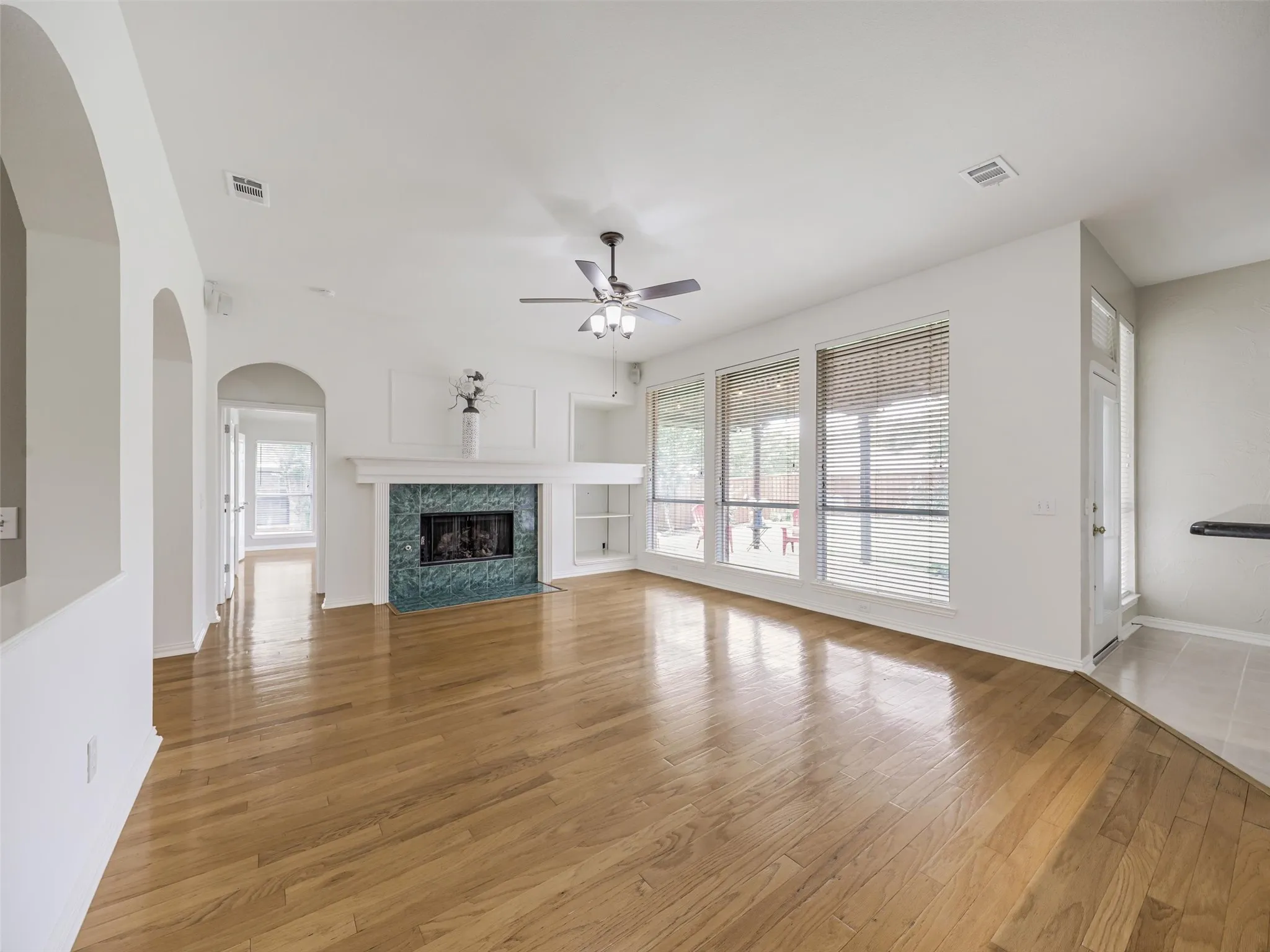Single Family Residence For Sale in Collin County , 8502 Prescott Circle, Frisco, Texas 75033, 3 Bedroom, 2 Bathroom, 2 Garage spaces, 2,122 Sqft, built in 1996, mls#21283124, Real Estate Agent in Frisco, Homes For Sale in Collin county, Homes For Sale in Frisco, Realtor in Frisco Texas, Real Estate Brokerage Independent Realty Texas, Luminita Cordes Realtor