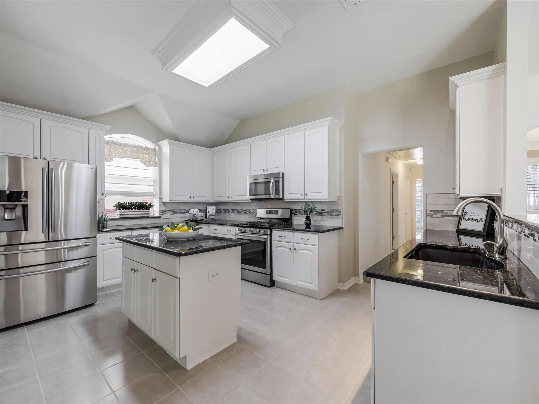 Single Family Residence For Sale in Collin County , 8502 Prescott Circle, Frisco, Texas 75033, 3 Bedroom, 2 Bathroom, 2 Garage spaces, 2,122 Sqft, built in 1996, mls#21283124, Real Estate Agent in Frisco, Homes For Sale in Collin county, Homes For Sale in Frisco, Realtor in Frisco Texas, Real Estate Brokerage Independent Realty Texas, Luminita Cordes Realtor