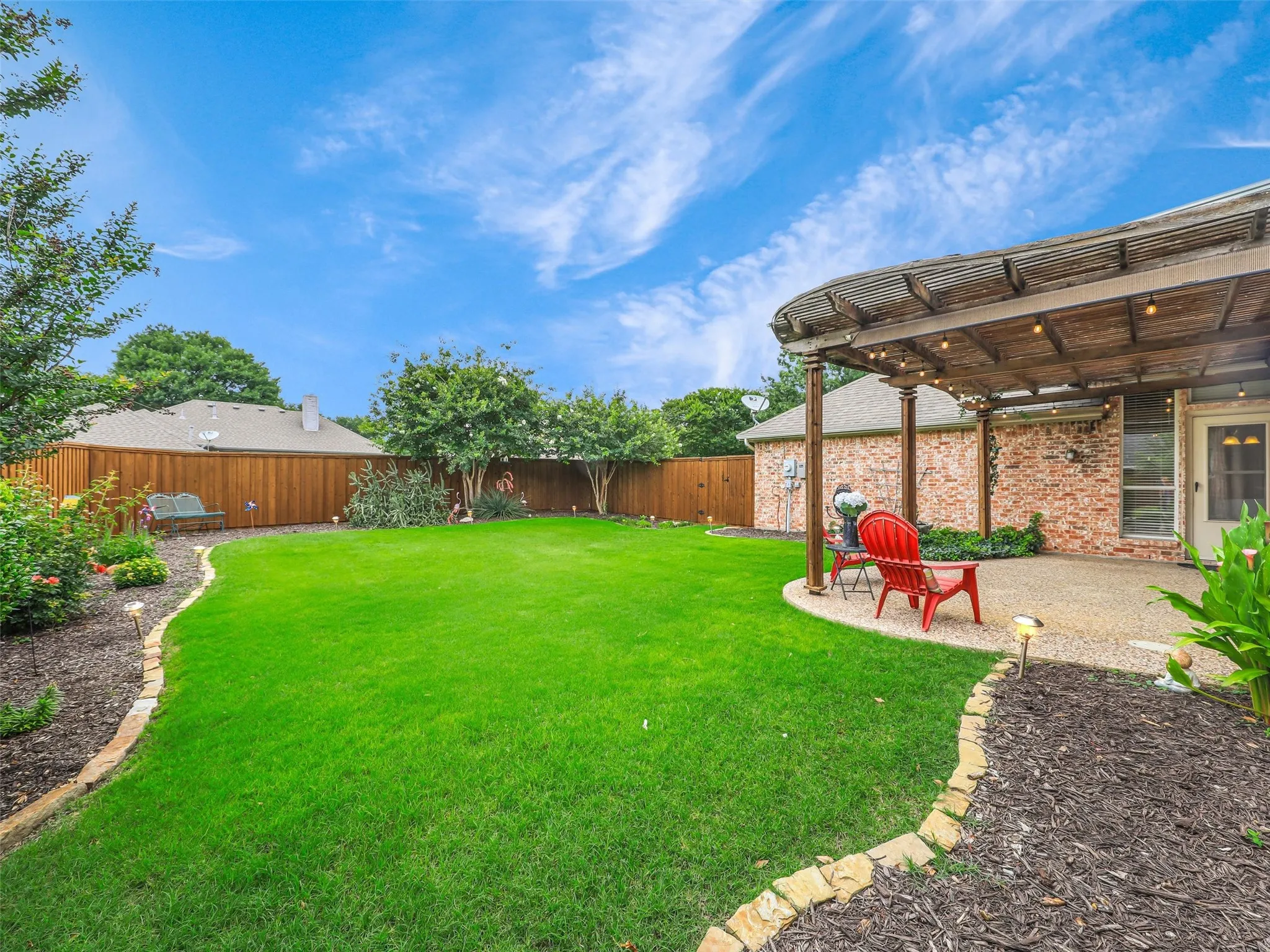 Single Family Residence For Sale in Collin County , 8502 Prescott Circle, Frisco, Texas 75033, 3 Bedroom, 2 Bathroom, 2 Garage spaces, 2,122 Sqft, built in 1996, mls#21283124, Real Estate Agent in Frisco, Homes For Sale in Collin county, Homes For Sale in Frisco, Realtor in Frisco Texas, Real Estate Brokerage Independent Realty Texas, Luminita Cordes Realtor