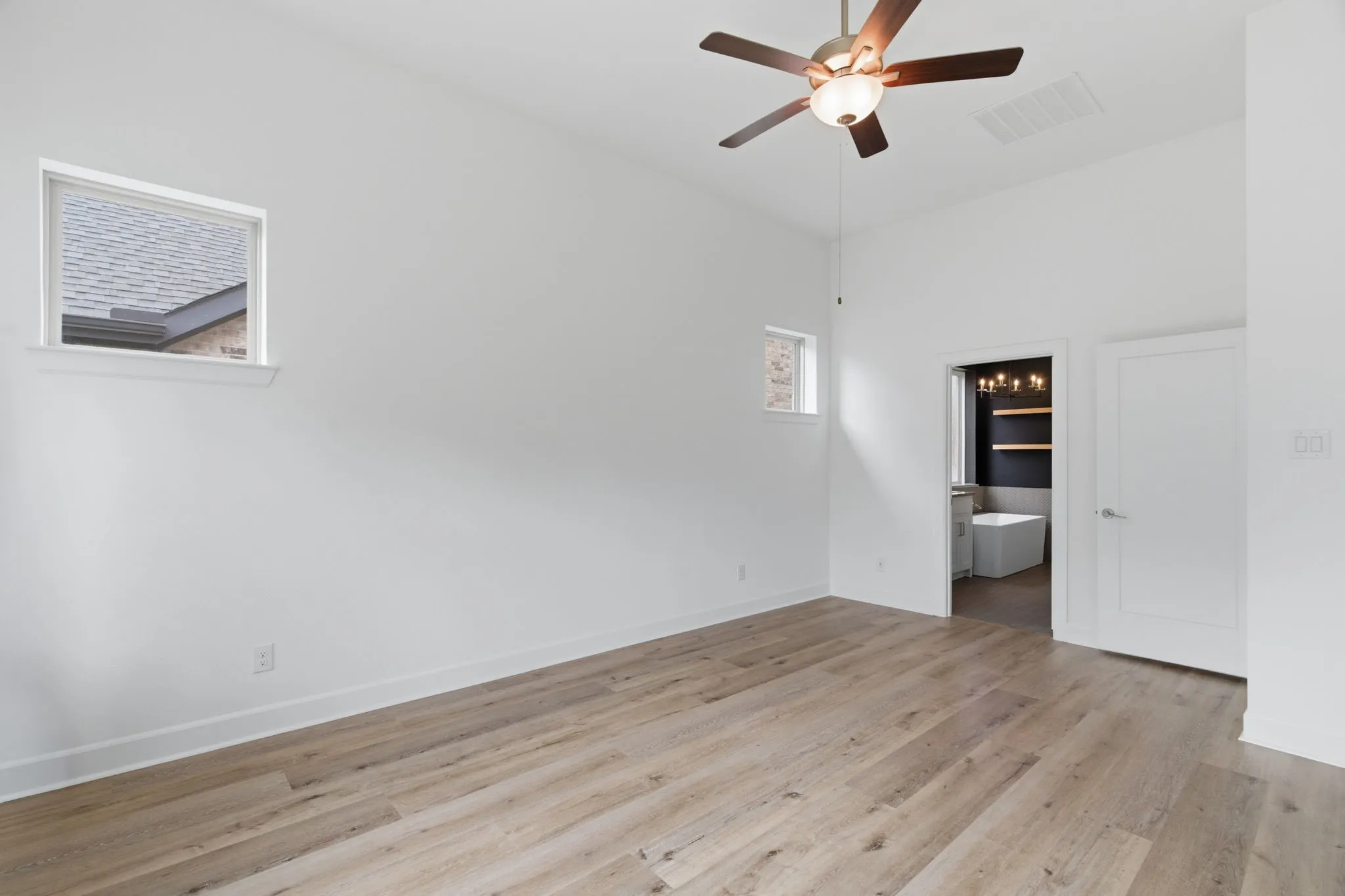 Single Family Residence For Sale in Denton County , 1508 Moss Trail Court, Argyle, Texas 76226, 4 Bedroom, 3 Bathroom, 2 Garage spaces, 3,082 Sqft, built in 2020, mls#21297195, Real Estate Agent in Argyle, Homes For Sale in Denton county, Homes For Sale in Argyle, Realtor in Argyle Texas, Real Estate Brokerage Independent Realty Texas, Luminita Cordes Realtor