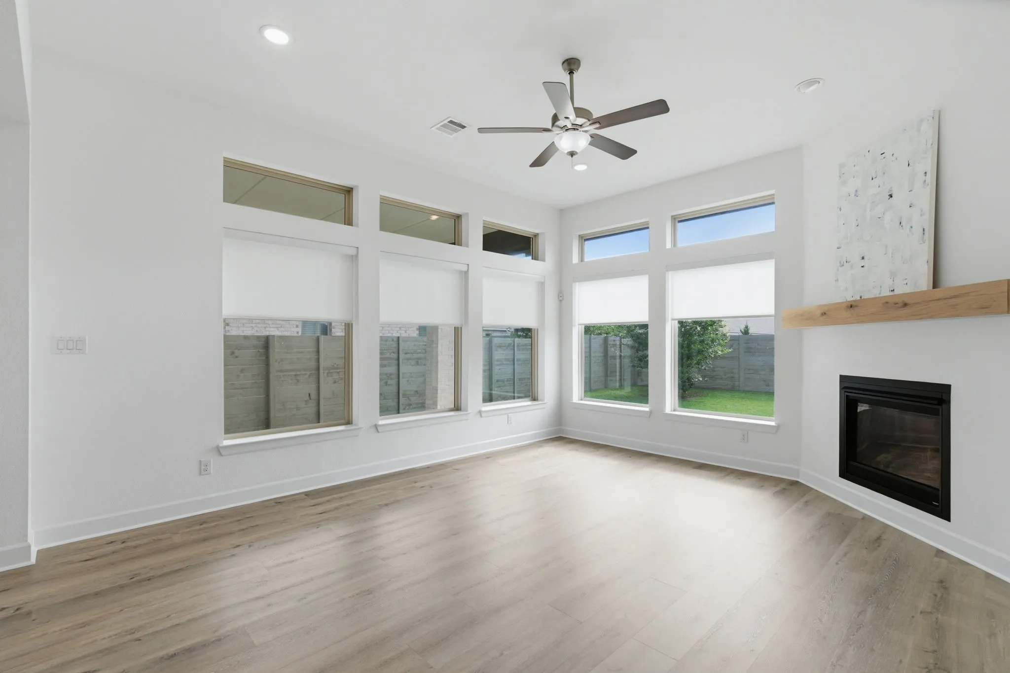 Single Family Residence For Sale in Denton County , 1508 Moss Trail Court, Argyle, Texas 76226, 4 Bedroom, 3 Bathroom, 2 Garage spaces, 3,082 Sqft, built in 2020, mls#21297195, Real Estate Agent in Argyle, Homes For Sale in Denton county, Homes For Sale in Argyle, Realtor in Argyle Texas, Real Estate Brokerage Independent Realty Texas, Luminita Cordes Realtor