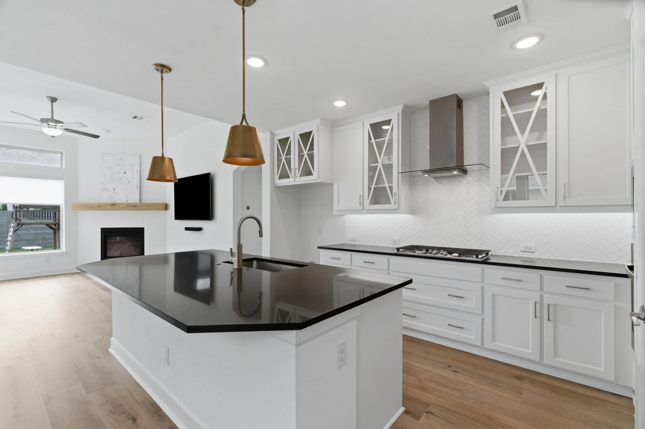 Single Family Residence For Sale in Denton County , 1508 Moss Trail Court, Argyle, Texas 76226, 4 Bedroom, 3 Bathroom, 2 Garage spaces, 3,082 Sqft, built in 2020, mls#21297195, Real Estate Agent in Argyle, Homes For Sale in Denton county, Homes For Sale in Argyle, Realtor in Argyle Texas, Real Estate Brokerage Independent Realty Texas, Luminita Cordes Realtor