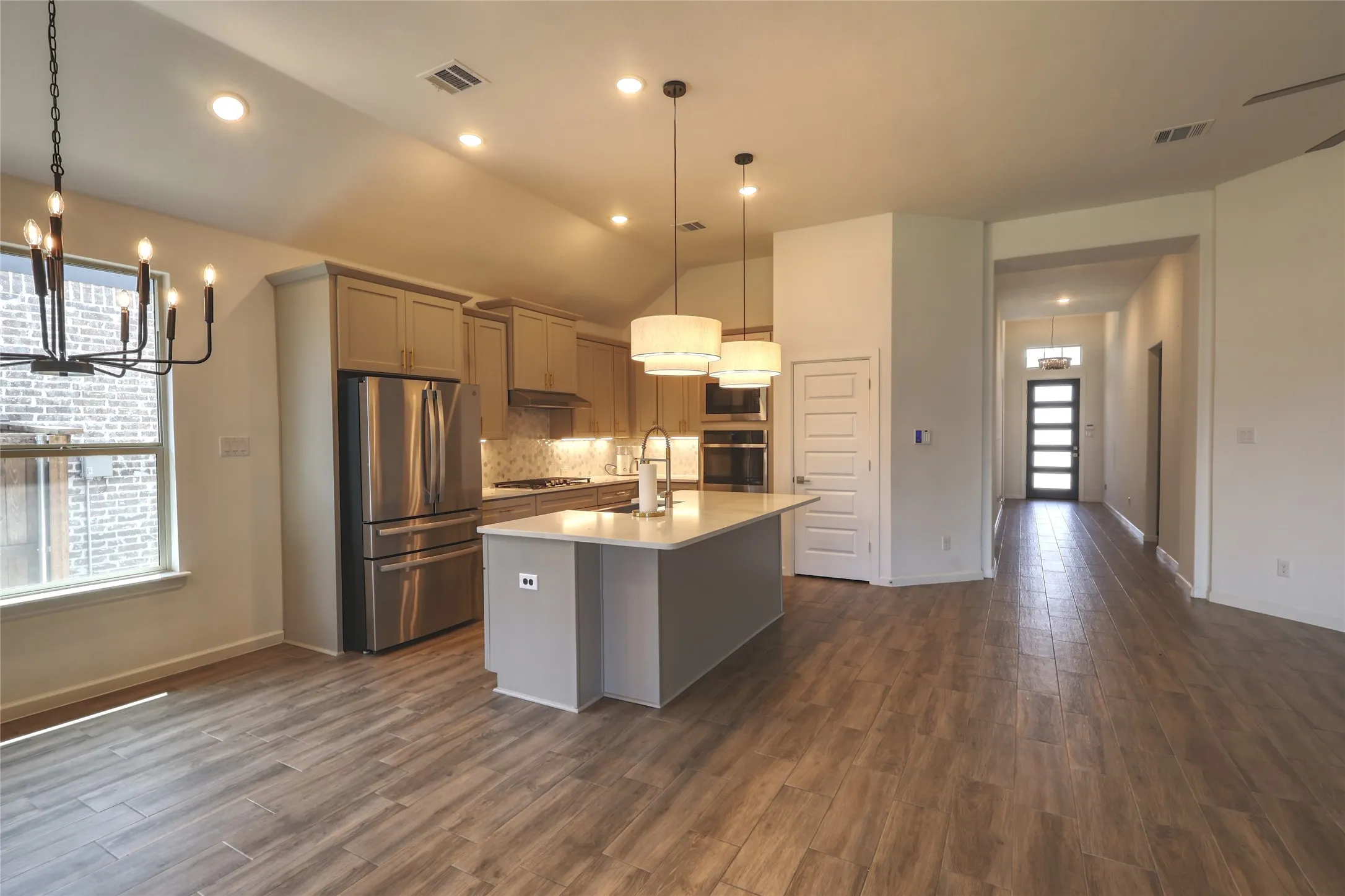 Single Family Residence For Sale in Collin County , 3111 Eagle Lane, Melissa, Texas 75454, 4 Bedroom, 3 Bathroom, 2 Garage spaces, 2,339 Sqft, built in 2021, mls#21297102, Real Estate Agent in Melissa, Homes For Sale in Collin county, Homes For Sale in Melissa, Realtor in Melissa Texas, Real Estate Brokerage Independent Realty Texas, Luminita Cordes Realtor