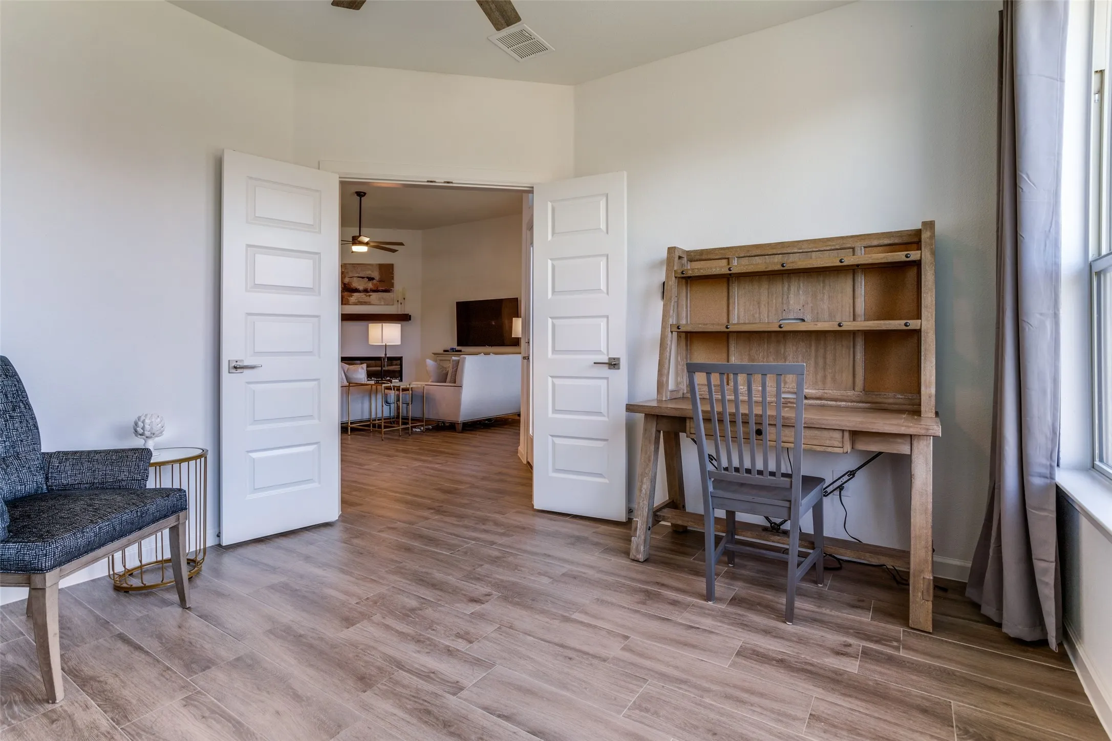 Single Family Residence For Sale in Collin County , 3111 Eagle Lane, Melissa, Texas 75454, 4 Bedroom, 3 Bathroom, 2 Garage spaces, 2,339 Sqft, built in 2021, mls#21297102, Real Estate Agent in Melissa, Homes For Sale in Collin county, Homes For Sale in Melissa, Realtor in Melissa Texas, Real Estate Brokerage Independent Realty Texas, Luminita Cordes Realtor