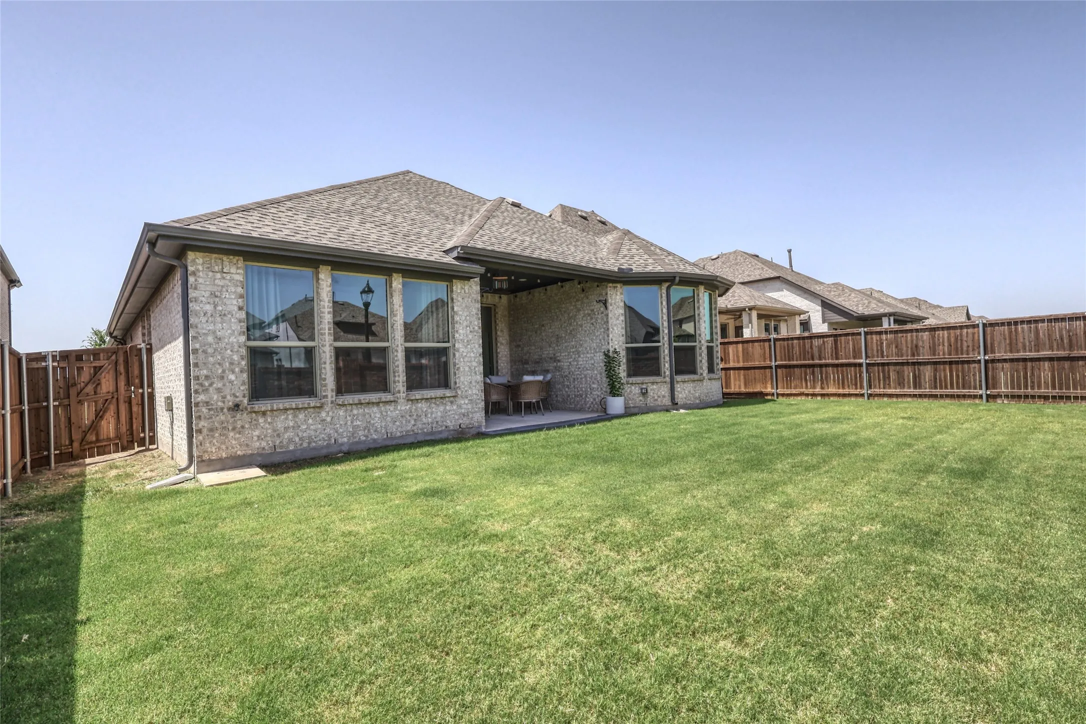 Single Family Residence For Sale in Collin County , 3111 Eagle Lane, Melissa, Texas 75454, 4 Bedroom, 3 Bathroom, 2 Garage spaces, 2,339 Sqft, built in 2021, mls#21297102, Real Estate Agent in Melissa, Homes For Sale in Collin county, Homes For Sale in Melissa, Realtor in Melissa Texas, Real Estate Brokerage Independent Realty Texas, Luminita Cordes Realtor