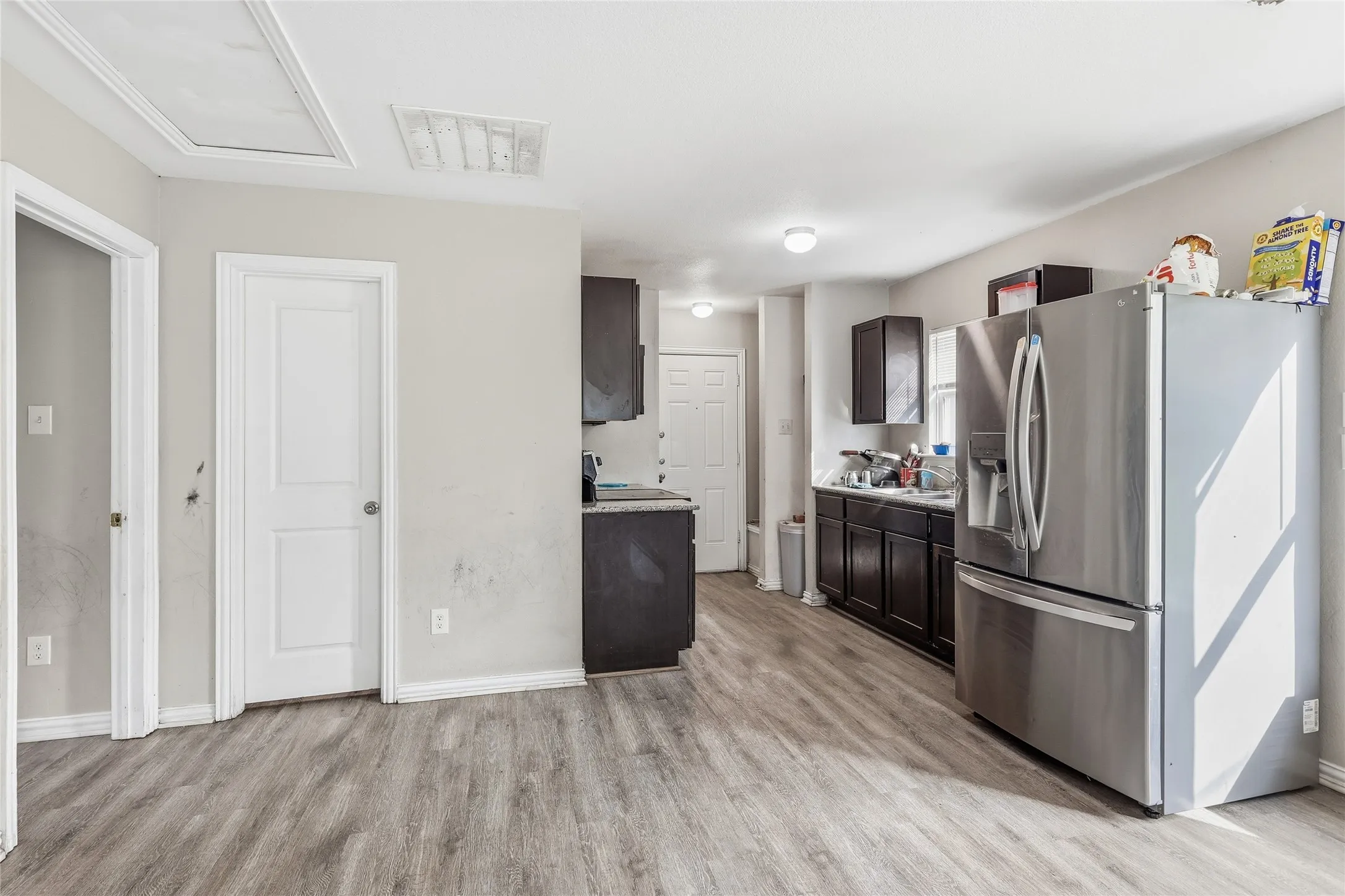Single Family Residence For Sale in Dallas County , 2826 Marburg Street, Dallas, Texas 75215, 3 Bedroom, 1 Bathroom, Garage spaces, 783 Sqft, built in 2019, mls#21296589, Real Estate Agent in Dallas, Homes For Sale in Dallas county, Homes For Sale in Dallas, Realtor in Dallas Texas, Real Estate Brokerage Independent Realty Texas, Luminita Cordes Realtor