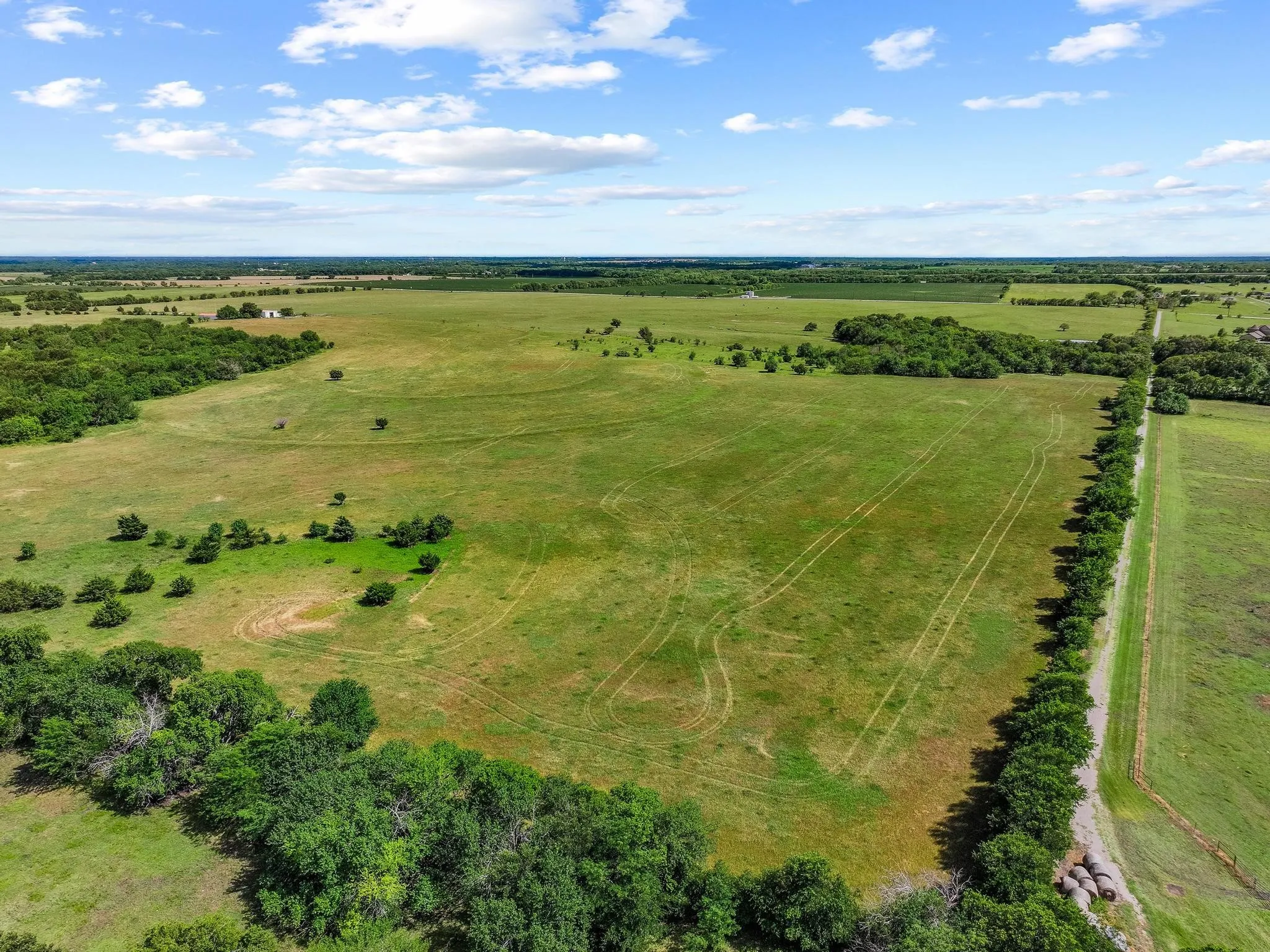Ranch For Sale in Grayson County , 0000 FM 697, Whitewright, Texas 75491, 0, 0, Garage spaces, 0 Sqft, built in 0, Price $6,800,000, mls#21297532, Real Estate Agent in Whitewright, Homes For Sale in Grayson county, Homes For Sale in Whitewright, Realtor in Whitewright Texas, Real Estate Brokerage Independent Realty Texas, Luminita Cordes Realtor