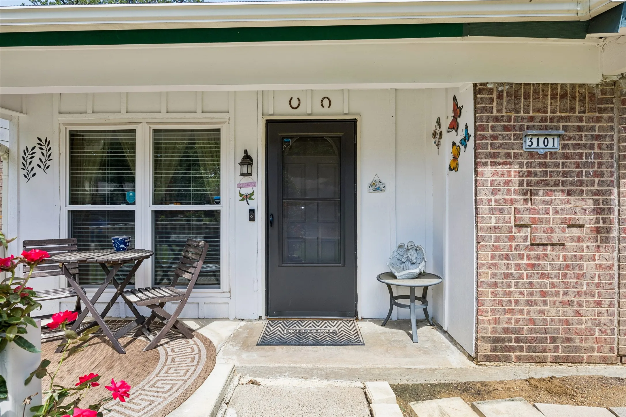 Single Family Residence For Sale in Dallas County , 3101 Forestdale Lane, Balch Springs, Texas 75180, 3 Bedroom, 2 Bathroom, 1 Garage spaces, 900 Sqft, built in 1971, mls#21292908, Real Estate Agent in Balch Springs, Homes For Sale in Dallas county, Homes For Sale in Balch Springs, Realtor in Balch Springs Texas, Real Estate Brokerage Independent Realty Texas, Luminita Cordes Realtor