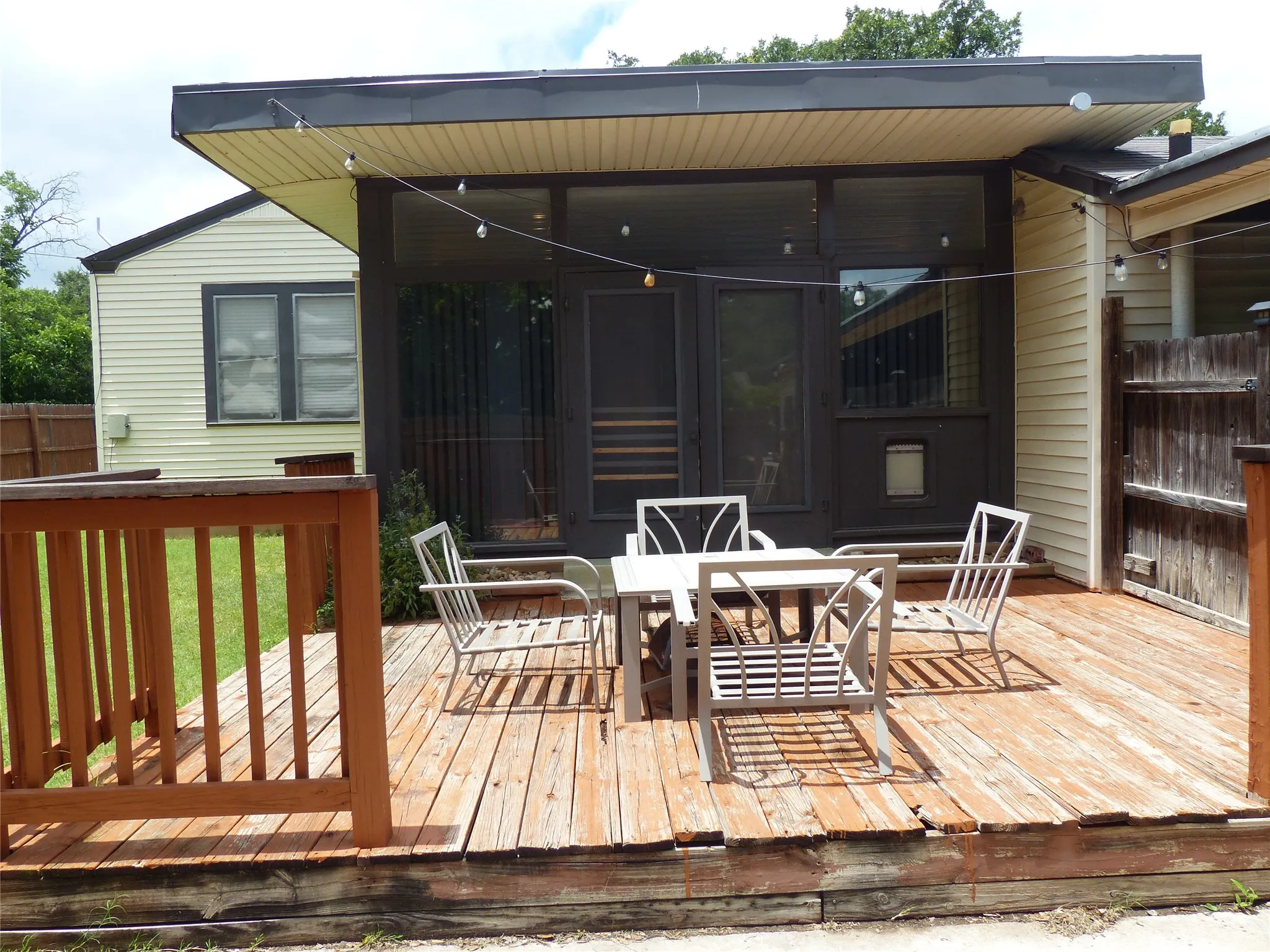 Single Family Residence For Sale in Mc Culloch County , 1801 Pine, Brady, Texas 76825, 3 Bedrooms, 2 Bathrooms, Garage spaces, 1,979 Sqft, built in 1965, Price $199,000, mls#21296286, Real Estate Agent in Brady, Homes For Sale in Mc Culloch county, Homes For Sale in Brady, Realtor in Brady Texas, Real Estate Brokerage Independent Realty Texas, Luminita Cordes Realtor