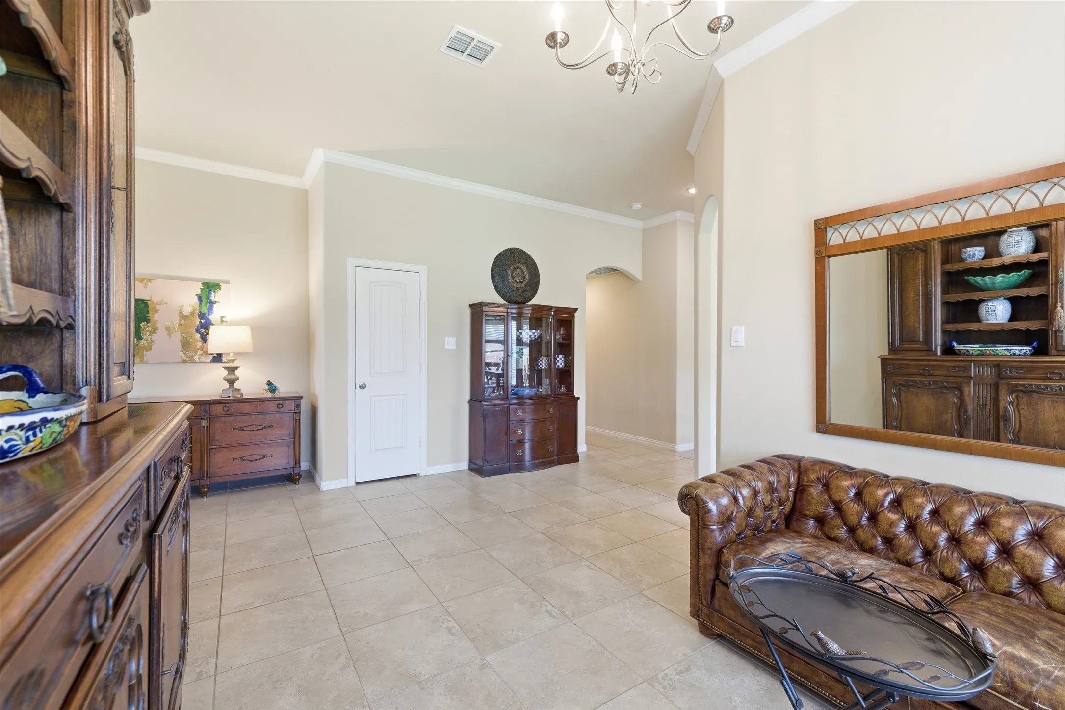 Single Family Residence For Sale in Johnson County , 800 Silverthorne Drive, Burleson, Texas 76028, 4 Bedroom, 2 Bathroom, 2 Garage spaces, 2,084 Sqft, built in 2013, mls#21288035, Real Estate Agent in Burleson, Homes For Sale in Johnson county, Homes For Sale in Burleson, Realtor in Burleson Texas, Real Estate Brokerage Independent Realty Texas, Luminita Cordes Realtor