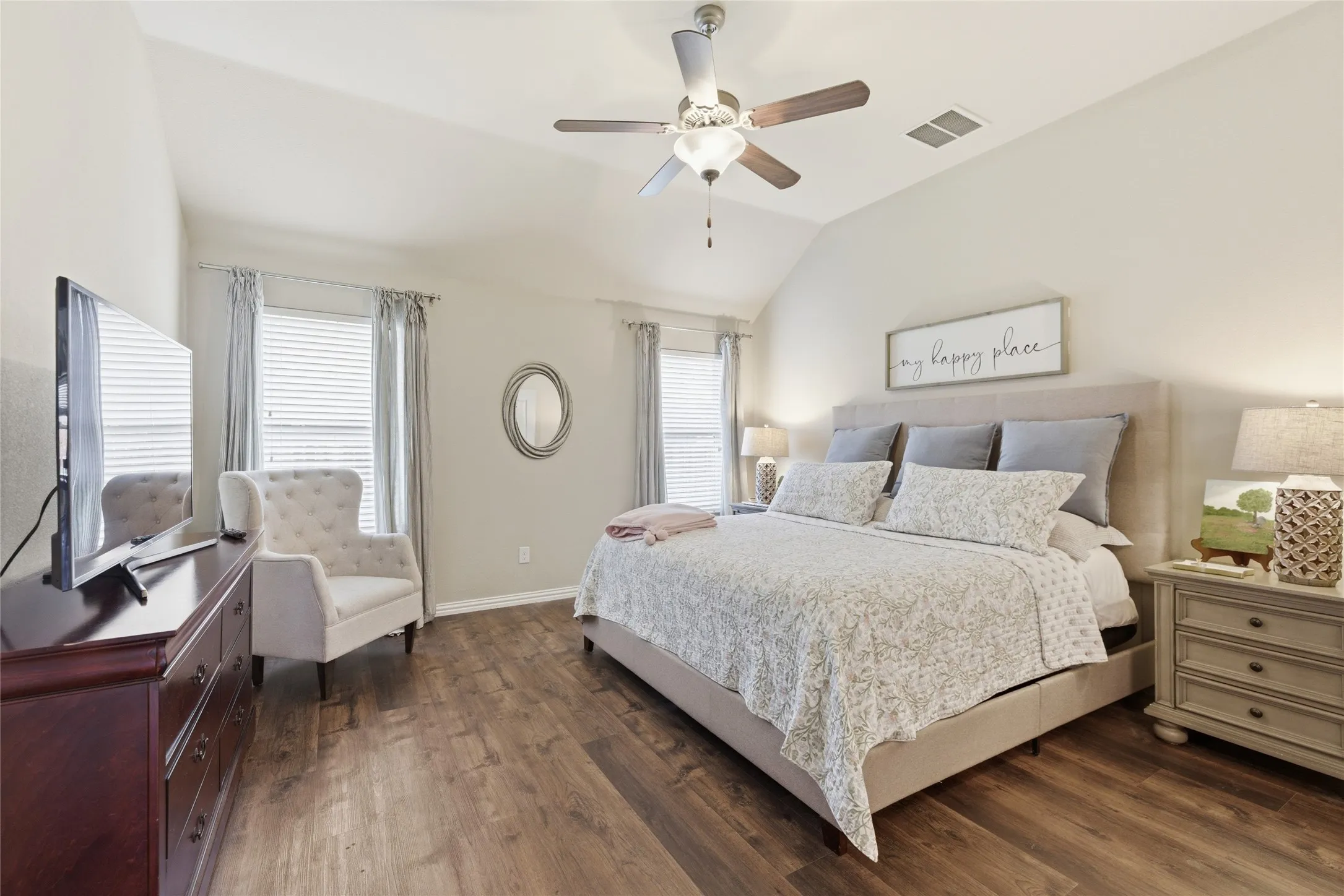 Single Family Residence For Sale in Johnson County , 800 Silverthorne Drive, Burleson, Texas 76028, 4 Bedroom, 2 Bathroom, 2 Garage spaces, 2,084 Sqft, built in 2013, mls#21288035, Real Estate Agent in Burleson, Homes For Sale in Johnson county, Homes For Sale in Burleson, Realtor in Burleson Texas, Real Estate Brokerage Independent Realty Texas, Luminita Cordes Realtor